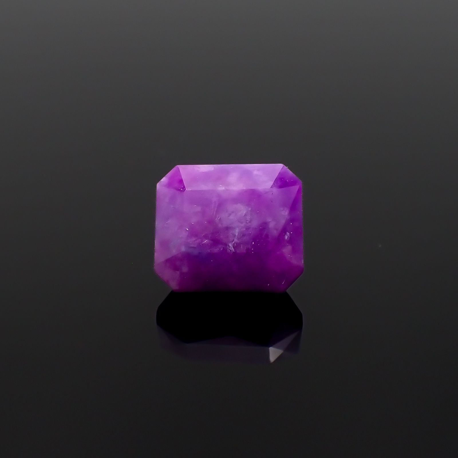 スギライト 南アフリカ産 1.75ct[230421781]7.2x6.4mm前後