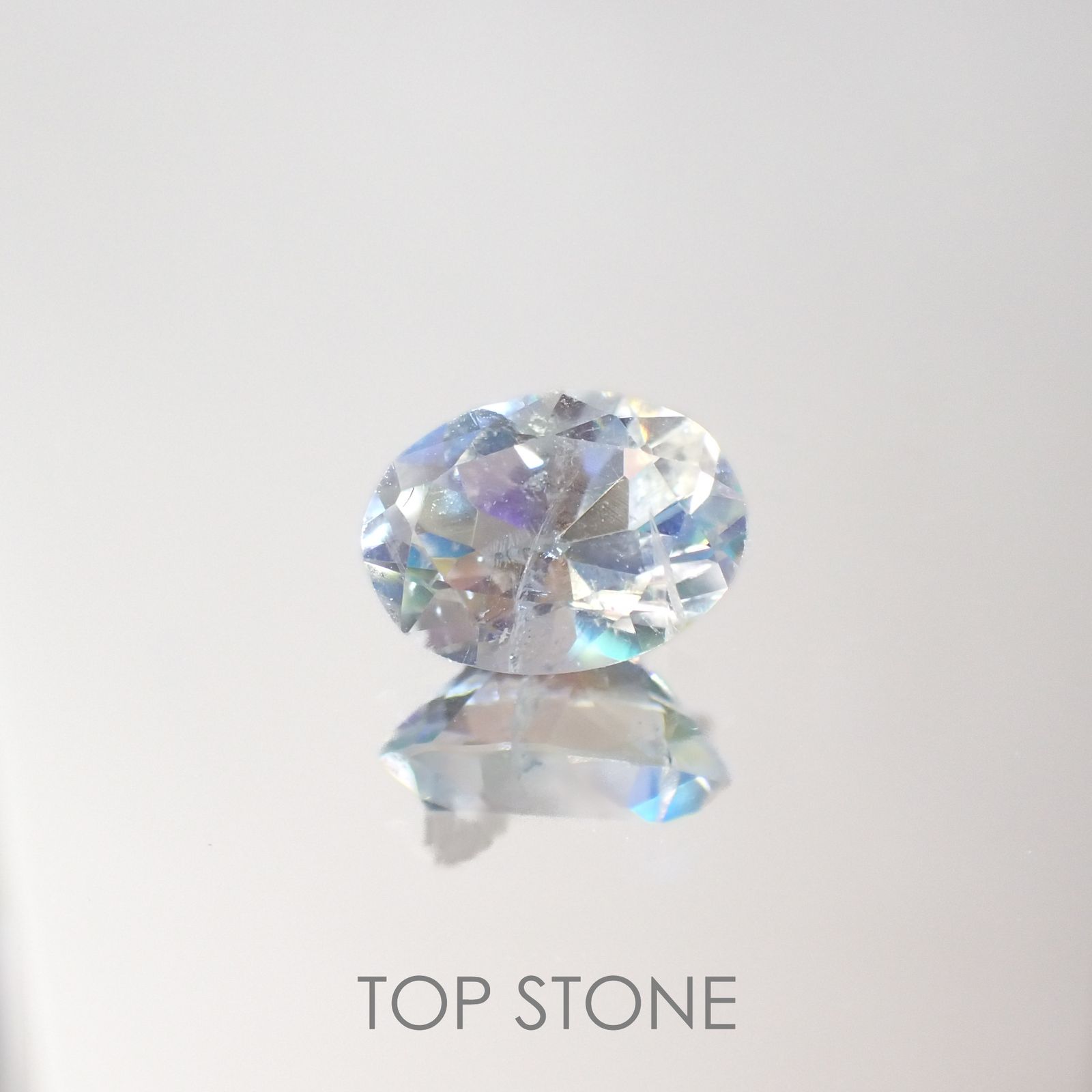 レインボームーンストーン(宝石名ラブラドライト)タンザニア産 0.93ct 識別済[220616646]7.6x5.6mm前後