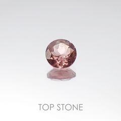 カラーチェンジマラヤガーネット タンザニア産 ルース 0.56ct[20096099]5×5mm前後