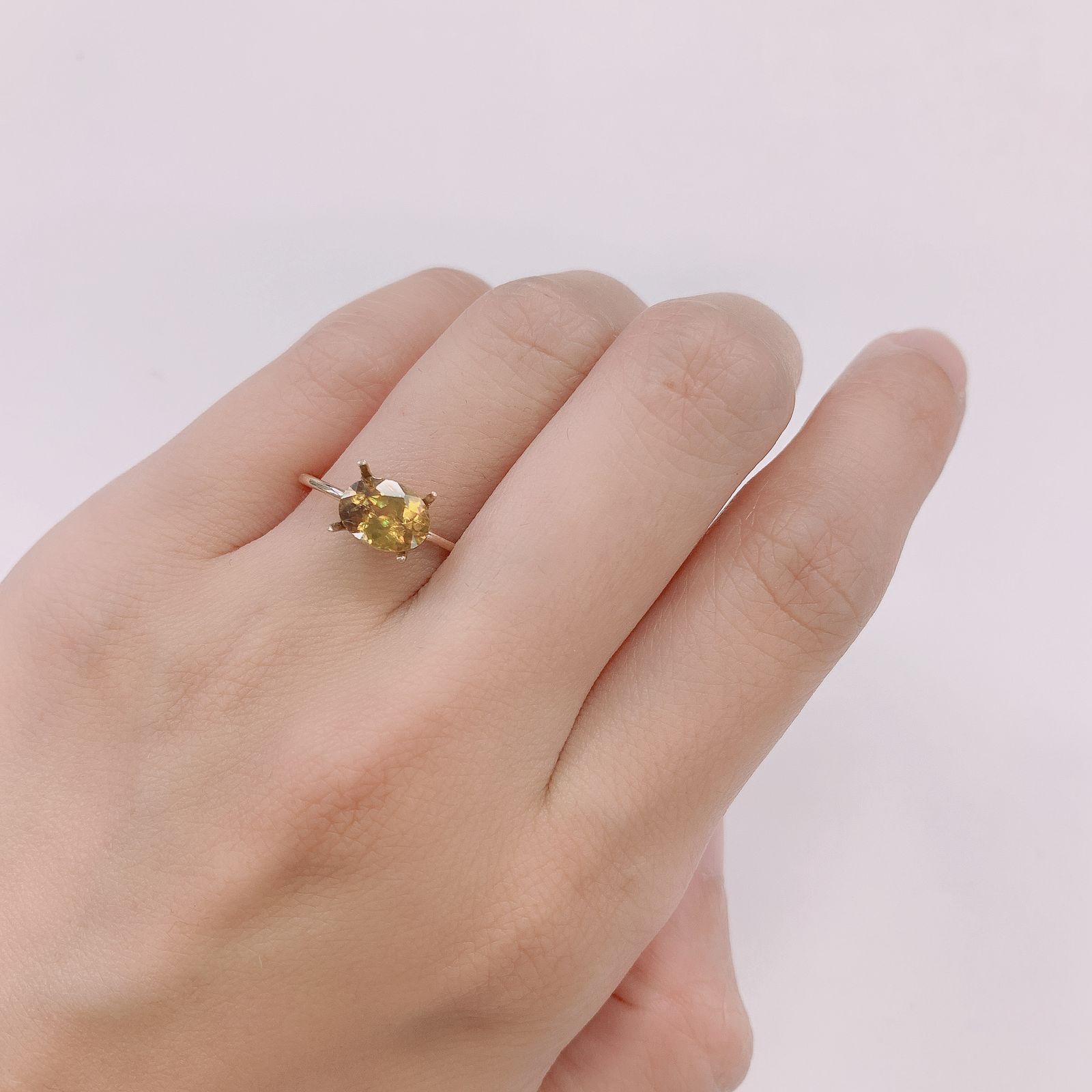 ゴールデンスフェーン(宝石名スフェーン) マダガスカル産 1.26ct 識別済[210812760]7.6×5.7mm前後