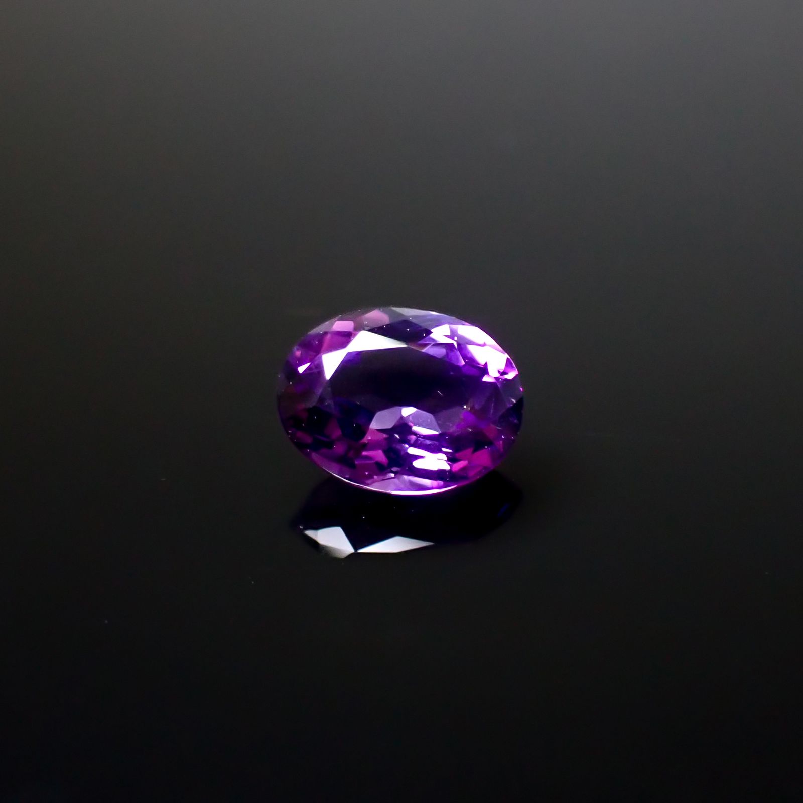 カラーシフトアメジスト ブラジル/ウルグアイ産 1.15ct [250329982]7.9x6.2mm前後
