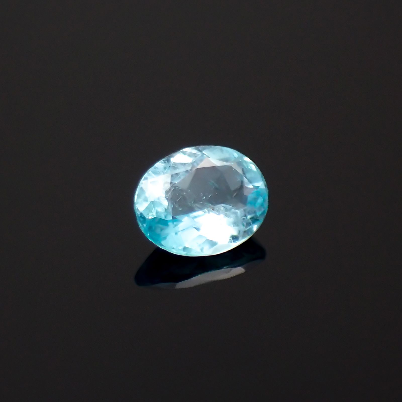 パライバトルマリン(宝石名トルマリン/別名パライバ・トルマリン)ブラジル・パライバ州バターリャ鉱山産 0.13ct 識別済[230622333]3.8x3mm前後