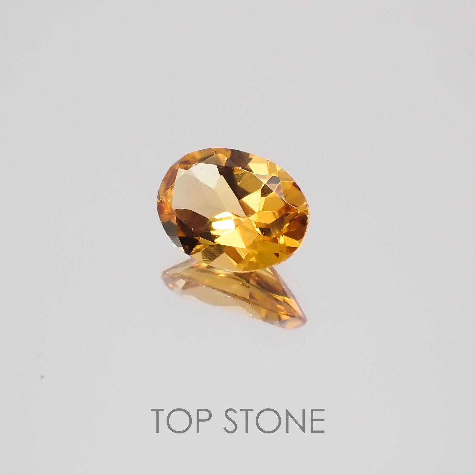 インペリアルガーネット(ヘソナイト)(宝石名ガーネット) スリランカ産 0.72ct 識別済[20128785]6.8×4.8mm前後