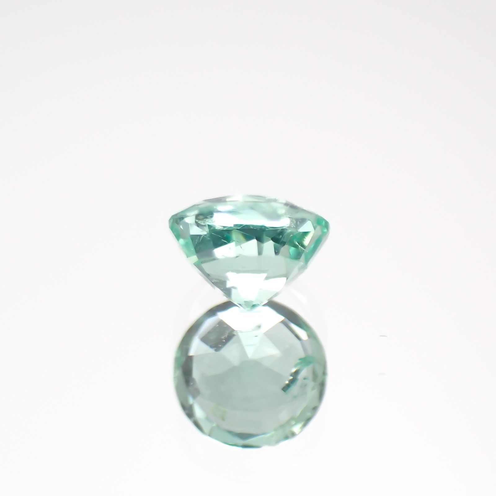 パステルカラーエメラルド コロンビア産 0.15ct[230421731]3.4x3.4mm前後