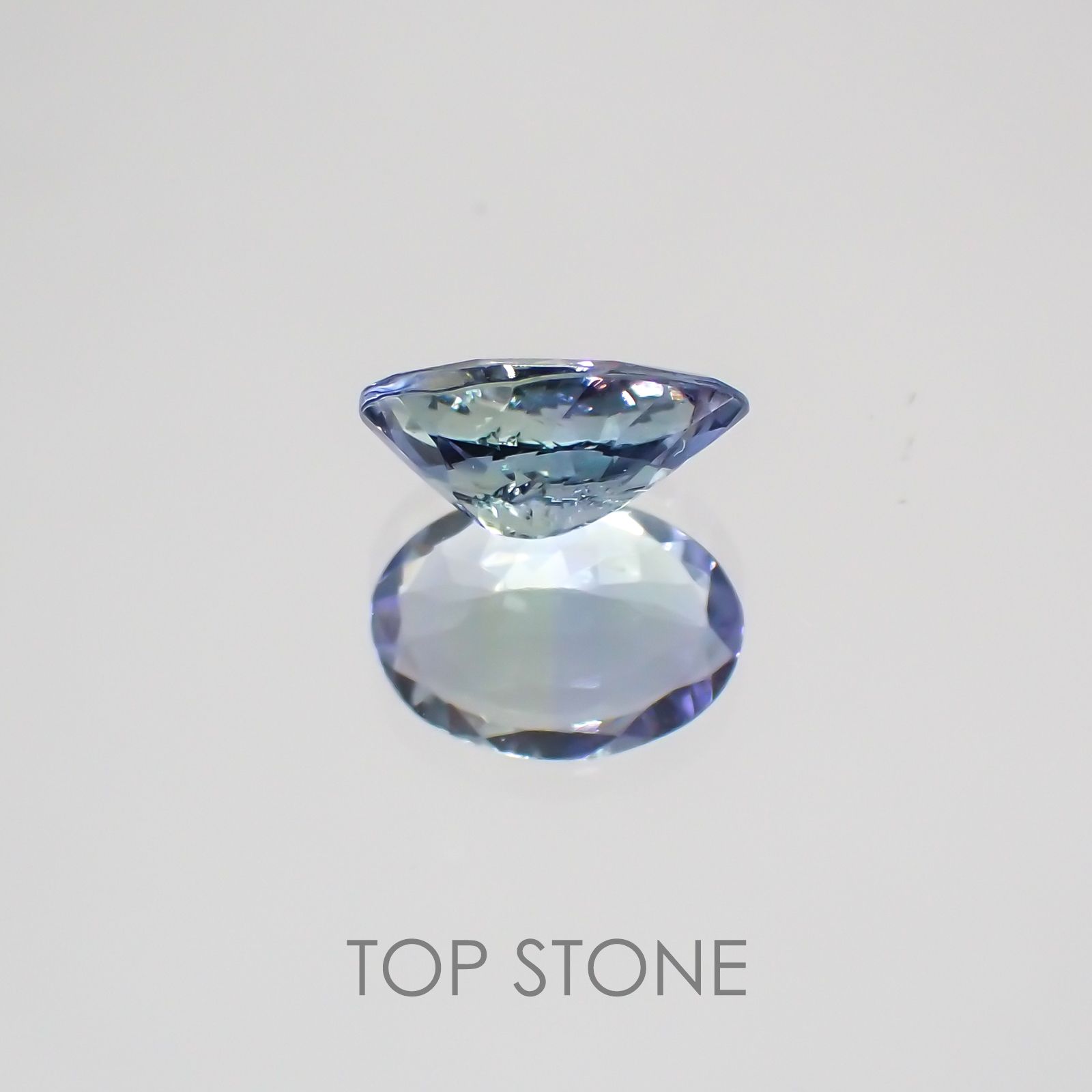 バイカラータンザナイト タンザニア産 ルース 0.66ct[210210049]6.9×4.9mm前後