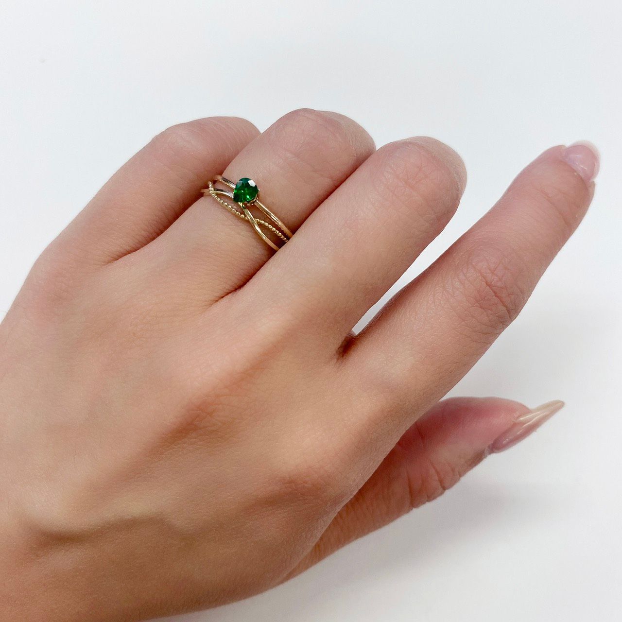 ツァボライト タンザニア産 ルース 0.21ct[21069923]4.5×3.4mm前後