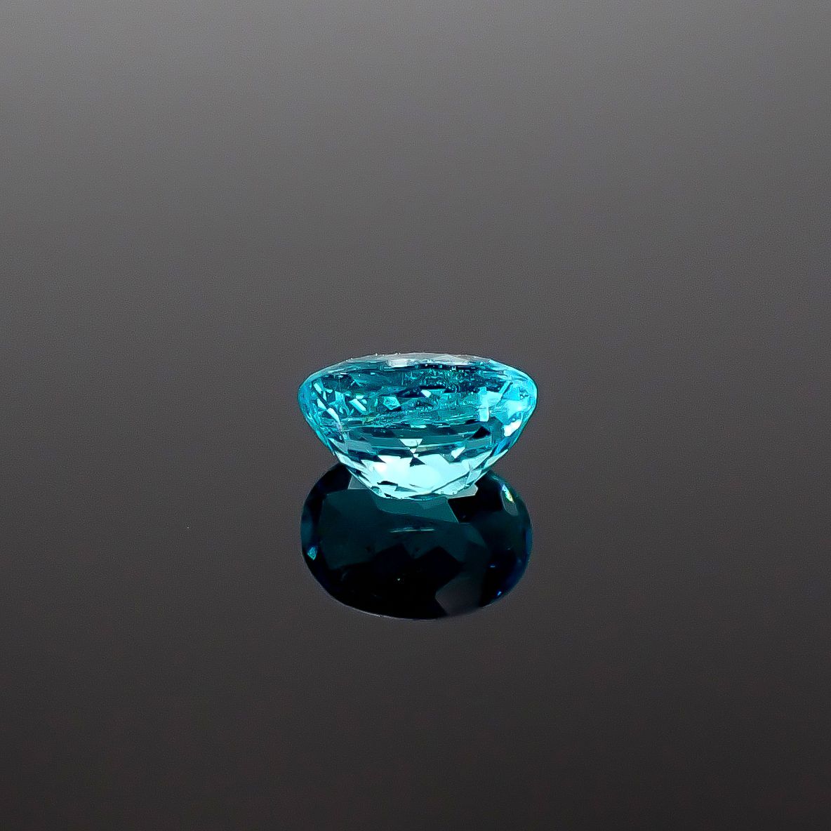 パライバトルマリン(宝石名宝石名トルマリン/別名パライバ・トルマリン)ブラジル・キントス鉱山産 GIA鑑付 0.37ct / 5.07x3.87mm前後 [260331939]