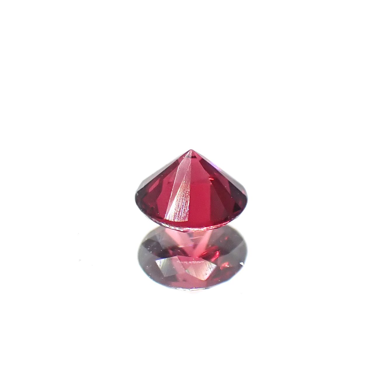 レッドスピネル ビルマ産 0.16ct[240728576]3.4x3.3mm前後