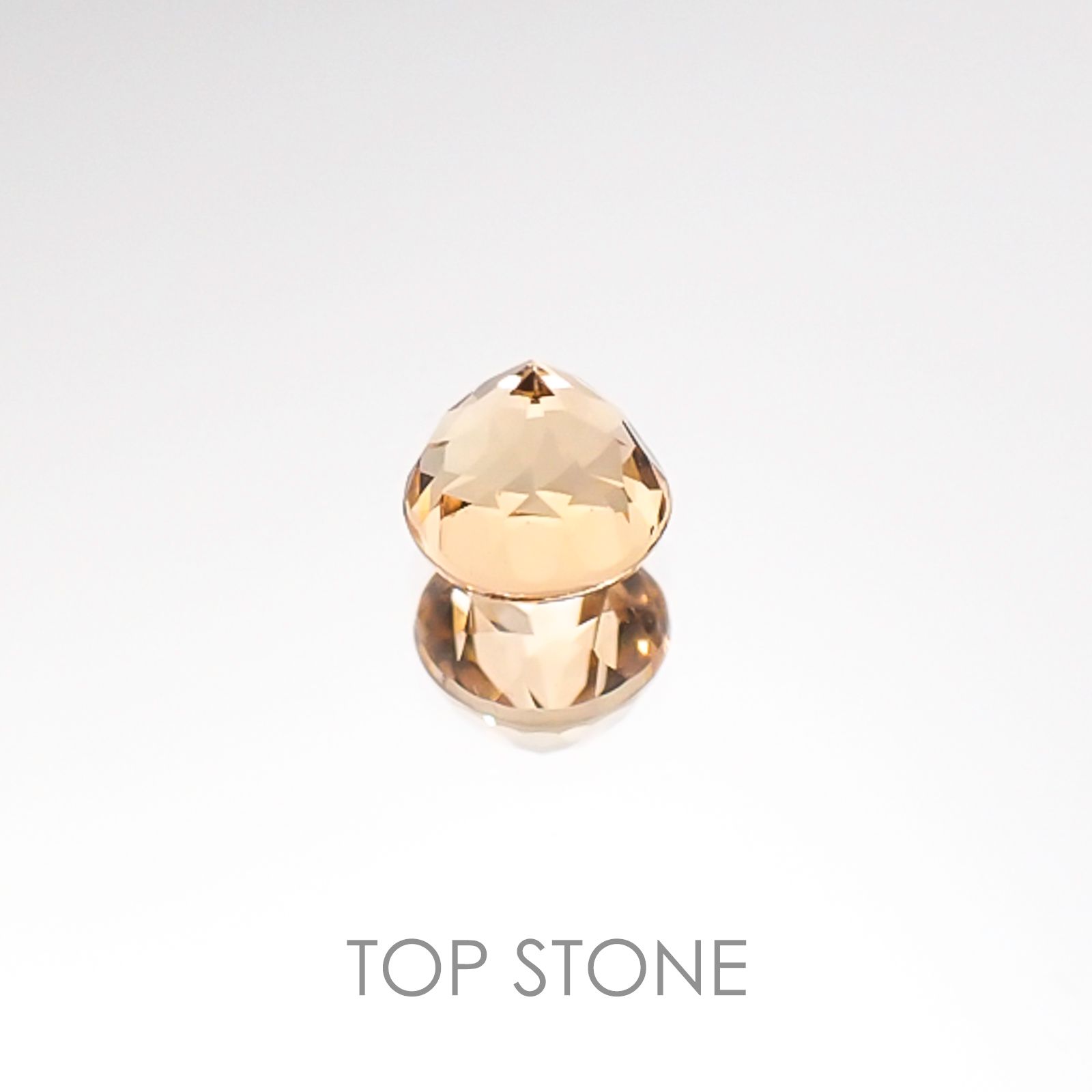 インペリアルトパーズ ブラジル産 ルース 0.48ct[20106512]4.3×4.3mm前後