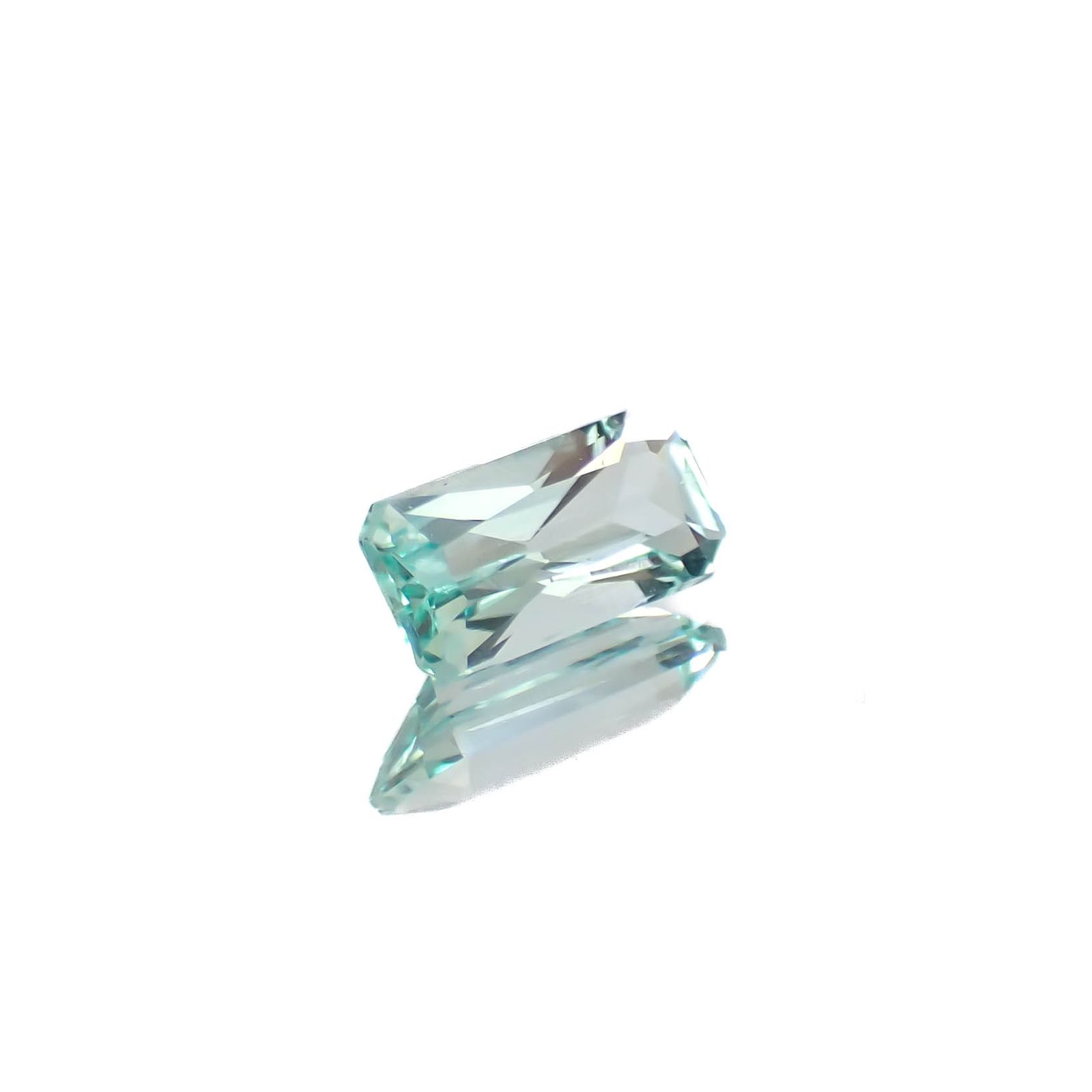 ミントベリル ナイジェリア産 0.45ct [250430196]6.9x3.4mm前後