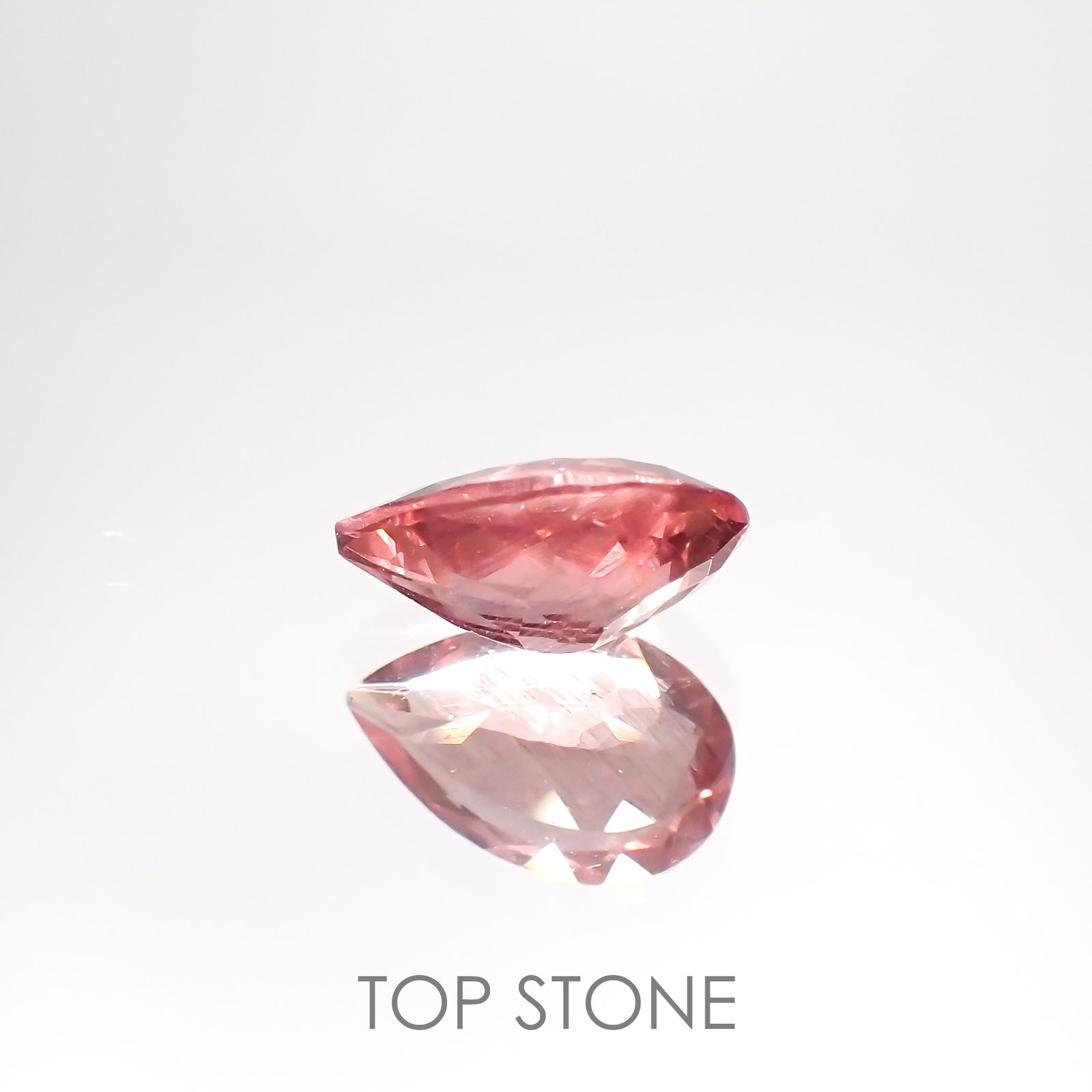 ピンクアパタイト(宝石名アパタイト) ブラジル産 1.62ct 識別済[210912465]9.8×6.2mm前後