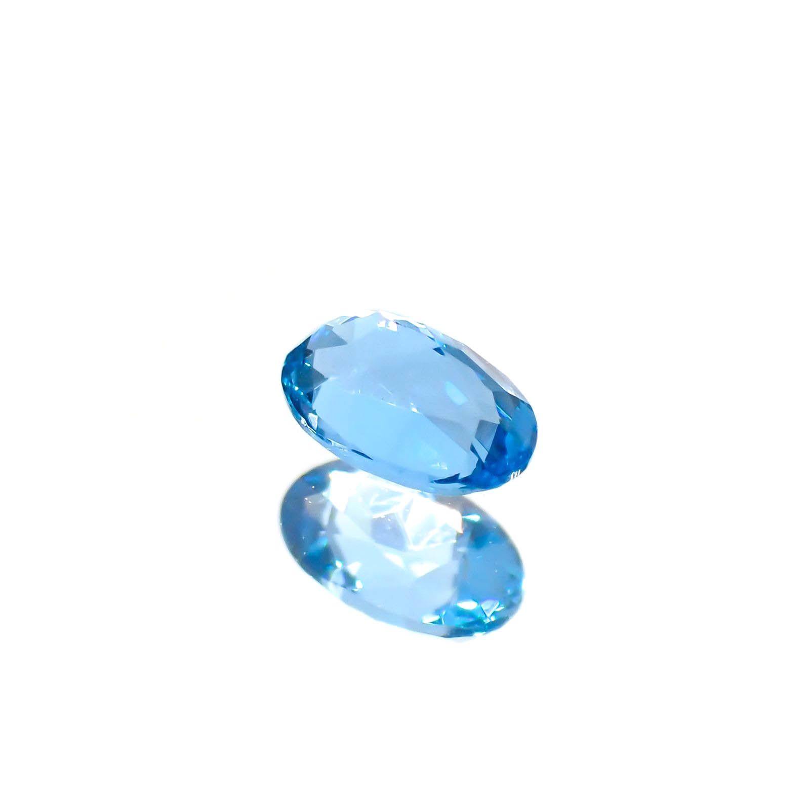 アウイナイト フルオレッセンス(宝石名アウイナイト)ドイツ産 0.12ct 識別済[250115286]4.1x2.7mm前後