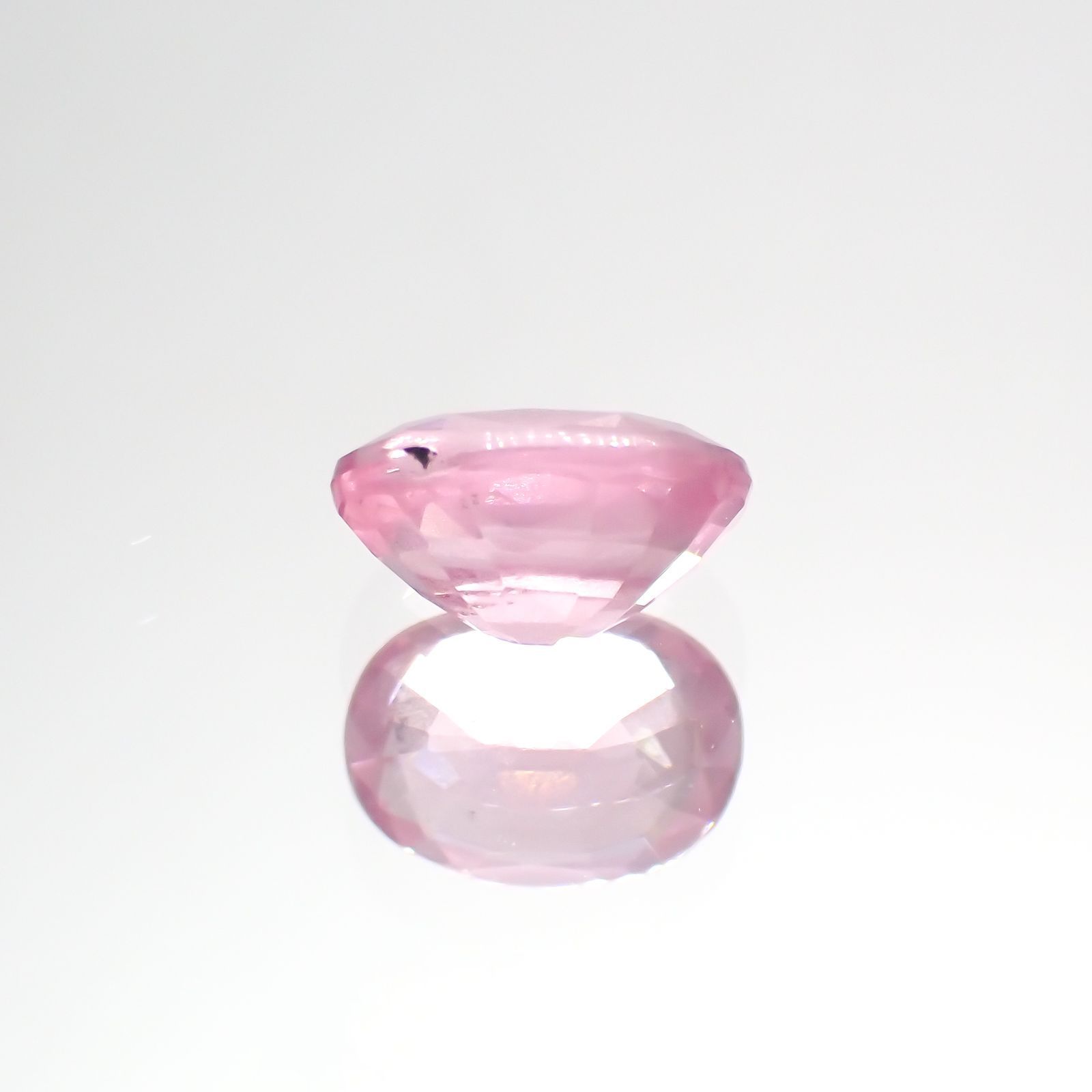 シルキーピンクスピネル(宝石名ピンク・スピネル)タンザニア産 0.97ct 識別済[240214139]6.8x4.8mm前後