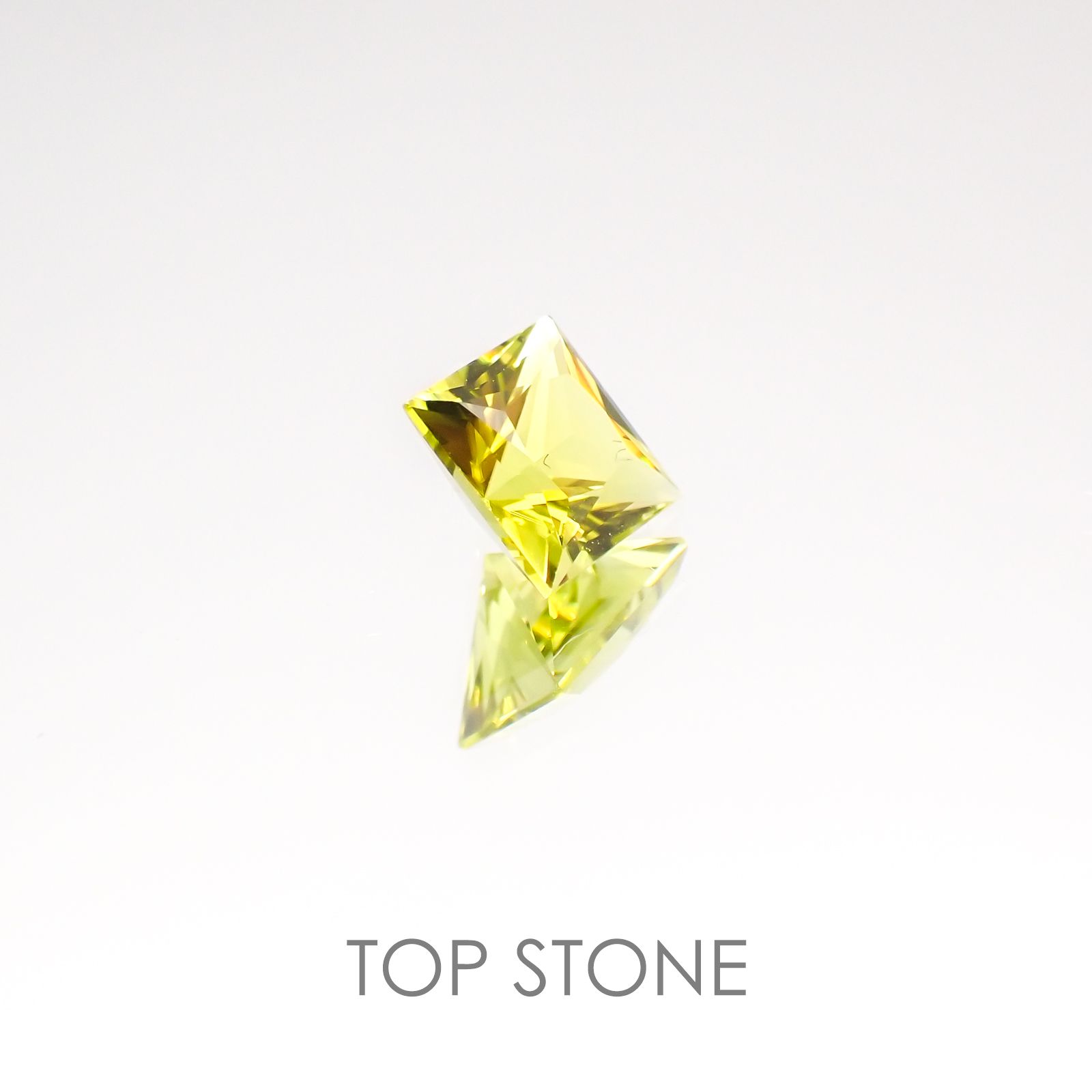 ◇プリンセスカット◇カナリートルマリン モザンビーク産 ルース 0.64ct[20117435]5×5mm前後