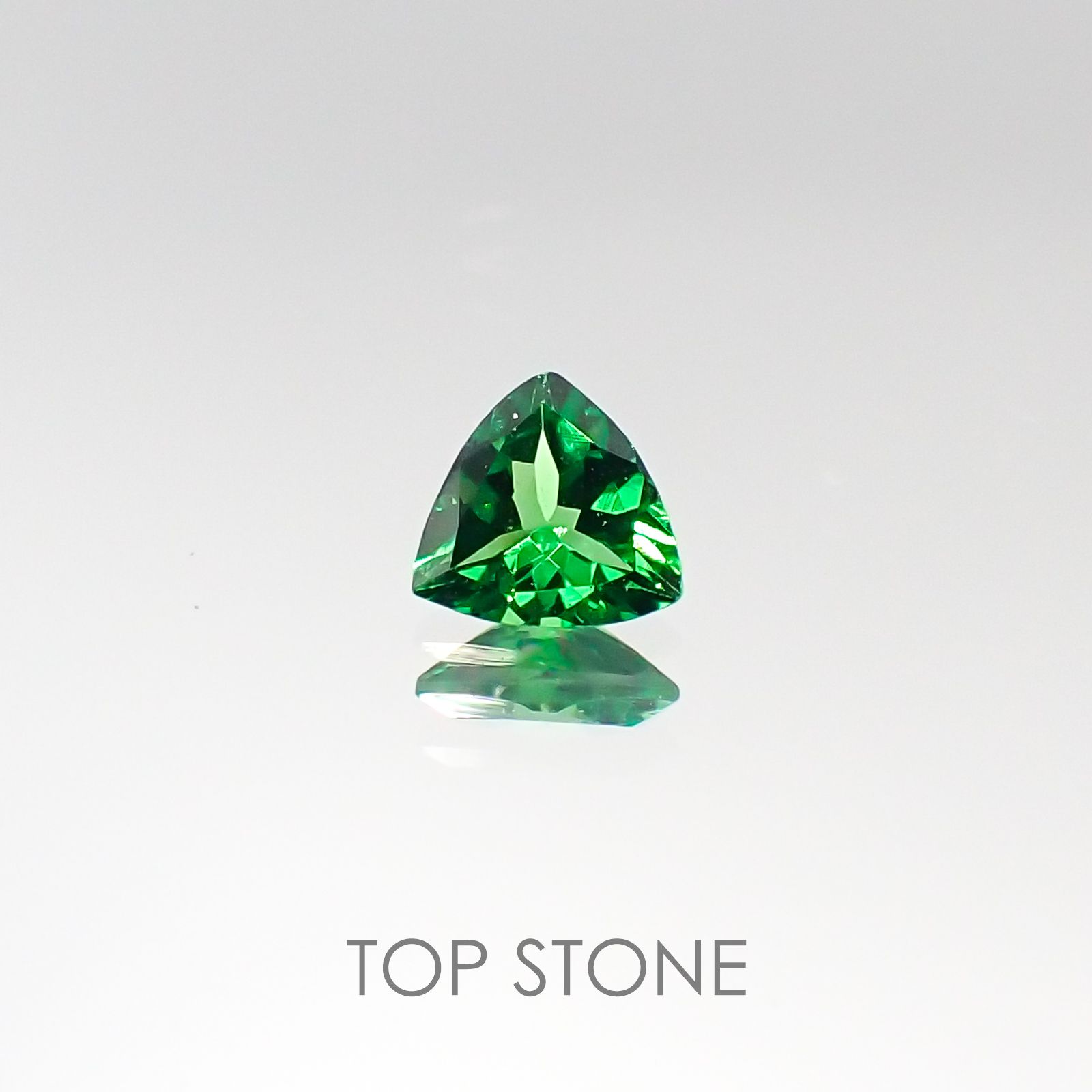 ツァボライト タンザニア産 ルース 0.23ct[20095712]4.1×4mm前後