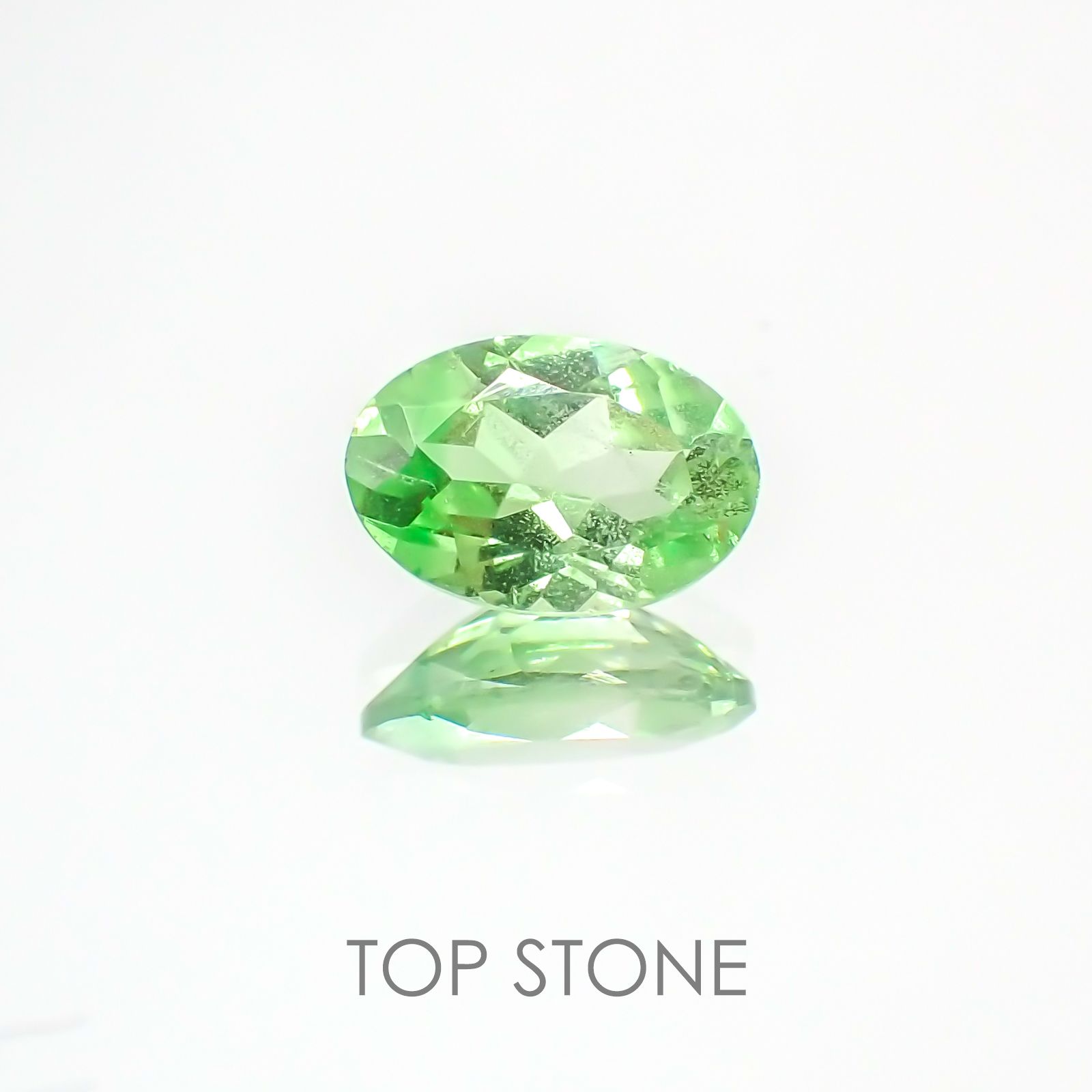 ミントガーネット タンザニア産 ルース 0.55ct[20117908]6.2×4.2mm前後