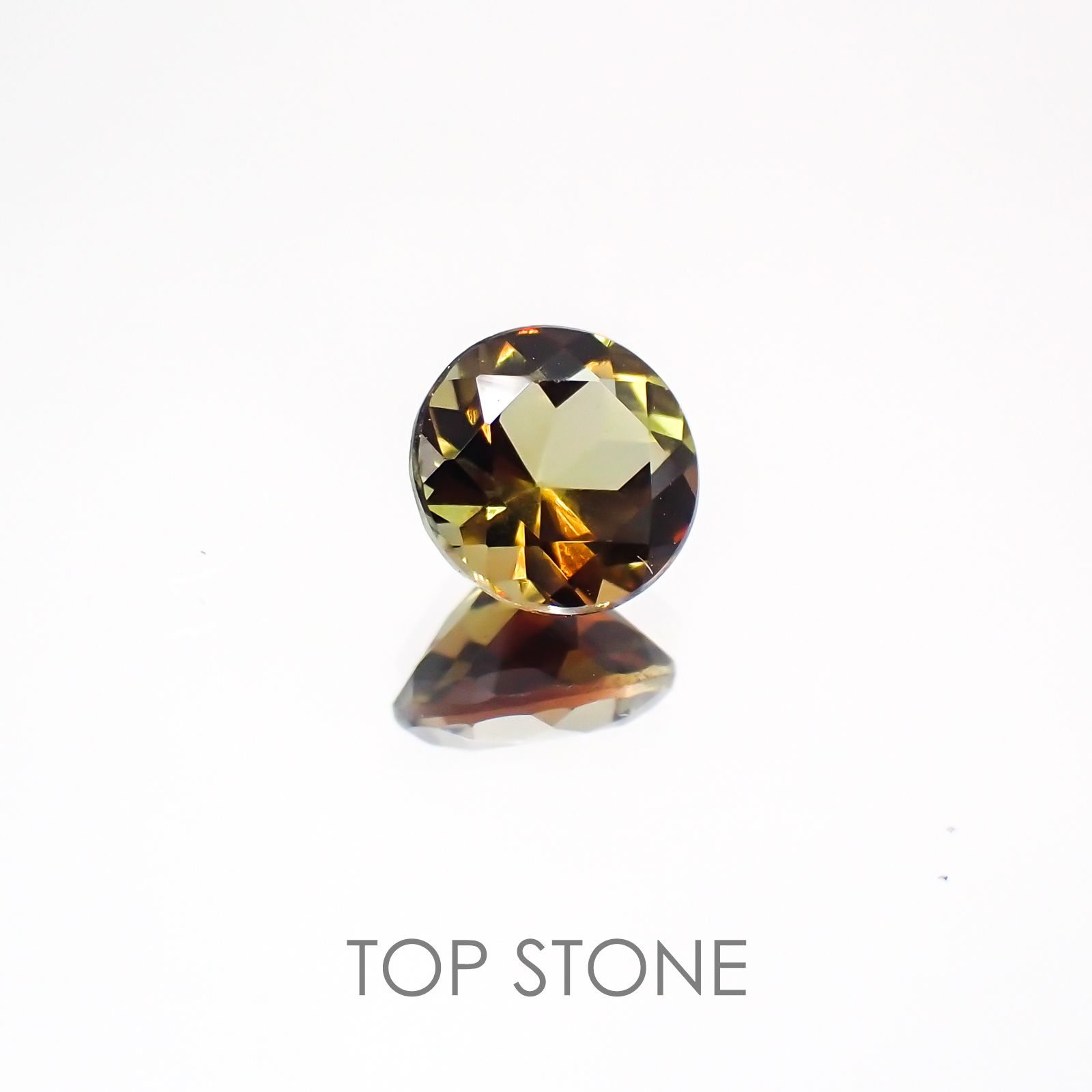 バイカラーアンダリュサイト スリランカ産 ルース 0.58ct[21059875]5.1×5.1mm前後