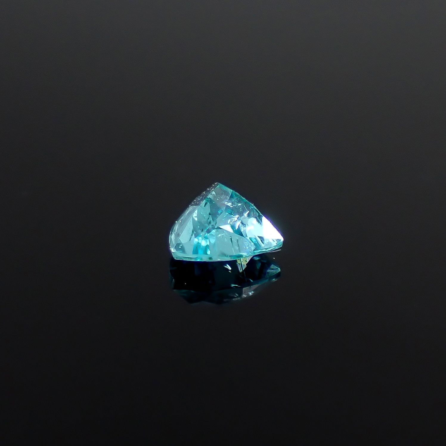 パライバトルマリン ブラジル産 0.097ct [250931075]3x3mm前後