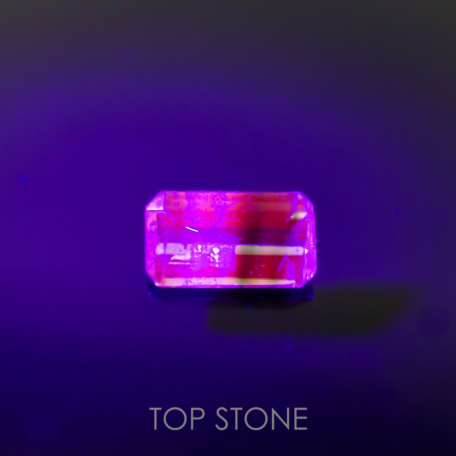 バイカラーツァボライト タンザニア産 ルース 0.89ct[210610923]7.4×4.1mm前後