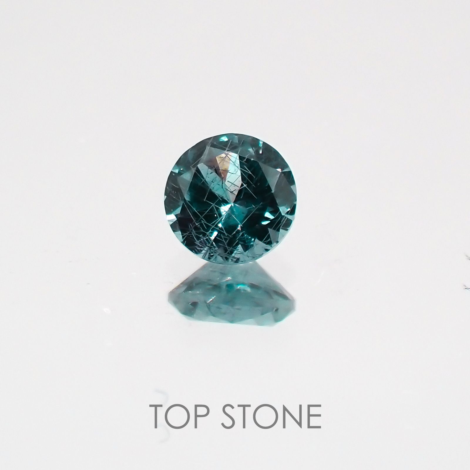 カラーチェンジガーネット(アレキタイプ) マダガスカル・ベキリー産 ルース 0.22ct[21059882]3.6×3.6mm前後