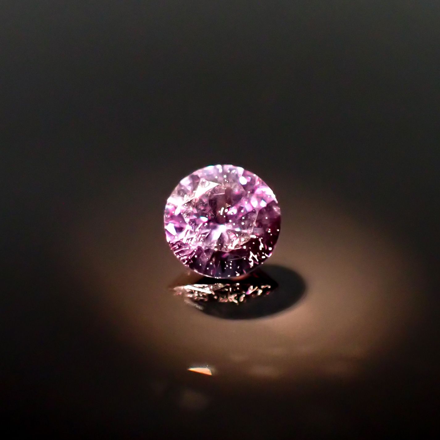 ベキリーブルーガーネット（カラーチェンジガーネット アレキタイプ） マダガスカル・ベキリー産 0.27ct [241229413]4.1x4.1mm前後