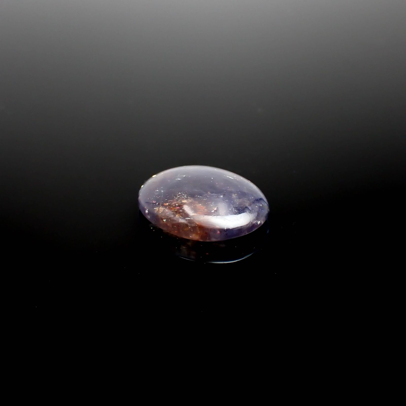 ブラッドショットアイオライト インド産 7.45ct[230622524]17.6x13.2mm前後