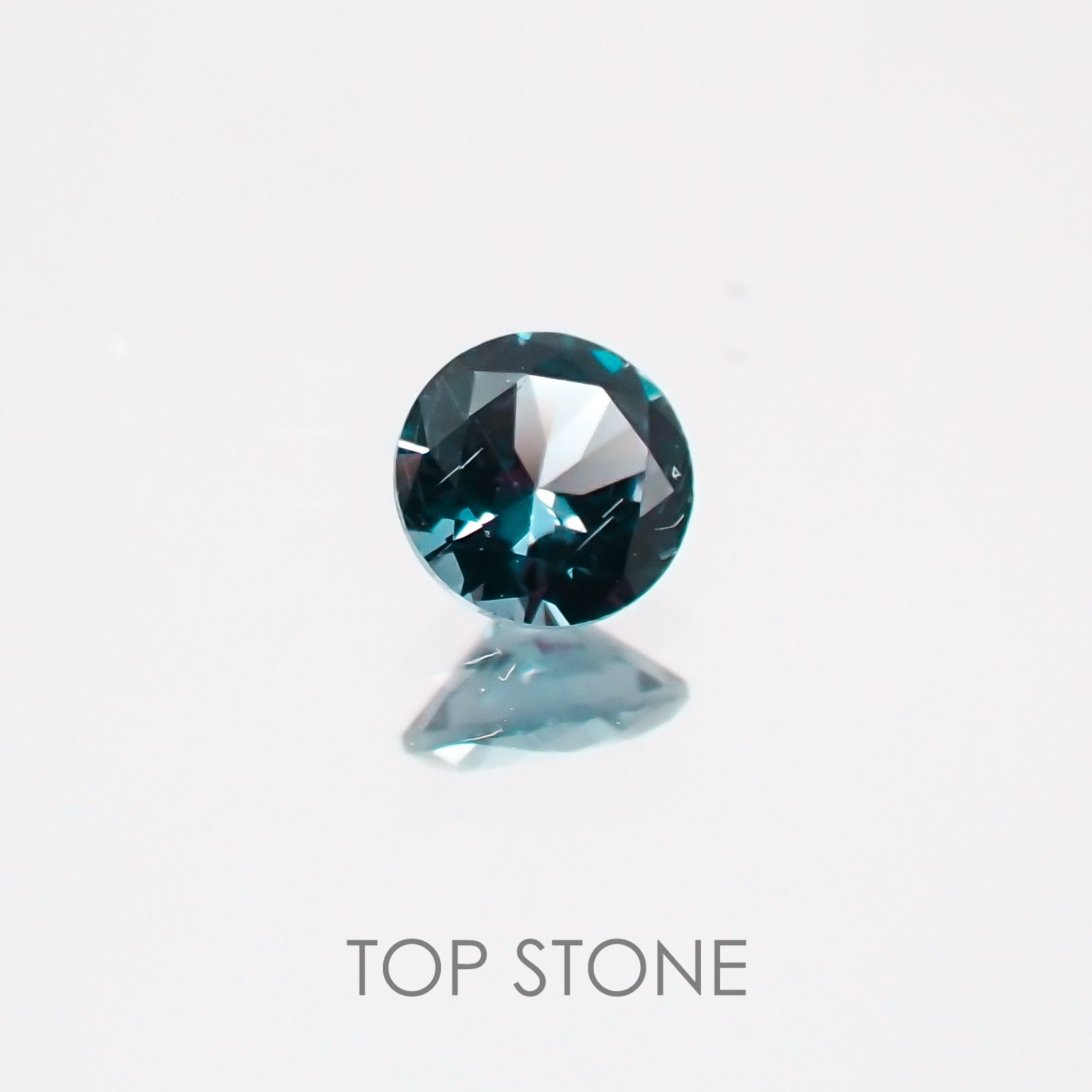 カラーチェンジガーネット(アレキタイプ) マダガスカル・ベキリー産 ルース 0.135ct[21029483]3.3×3.3mm前後