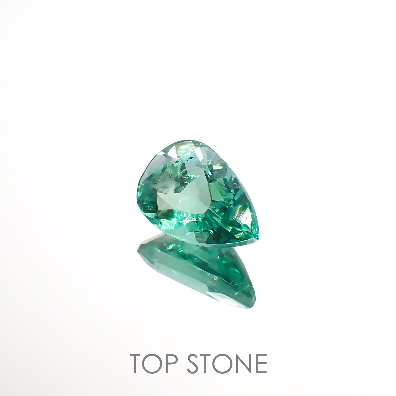 フローライト フルオレッセンス イギリス・ロジャリー鉱山産 2.49ct[220716925]11.2x7.1mm前後