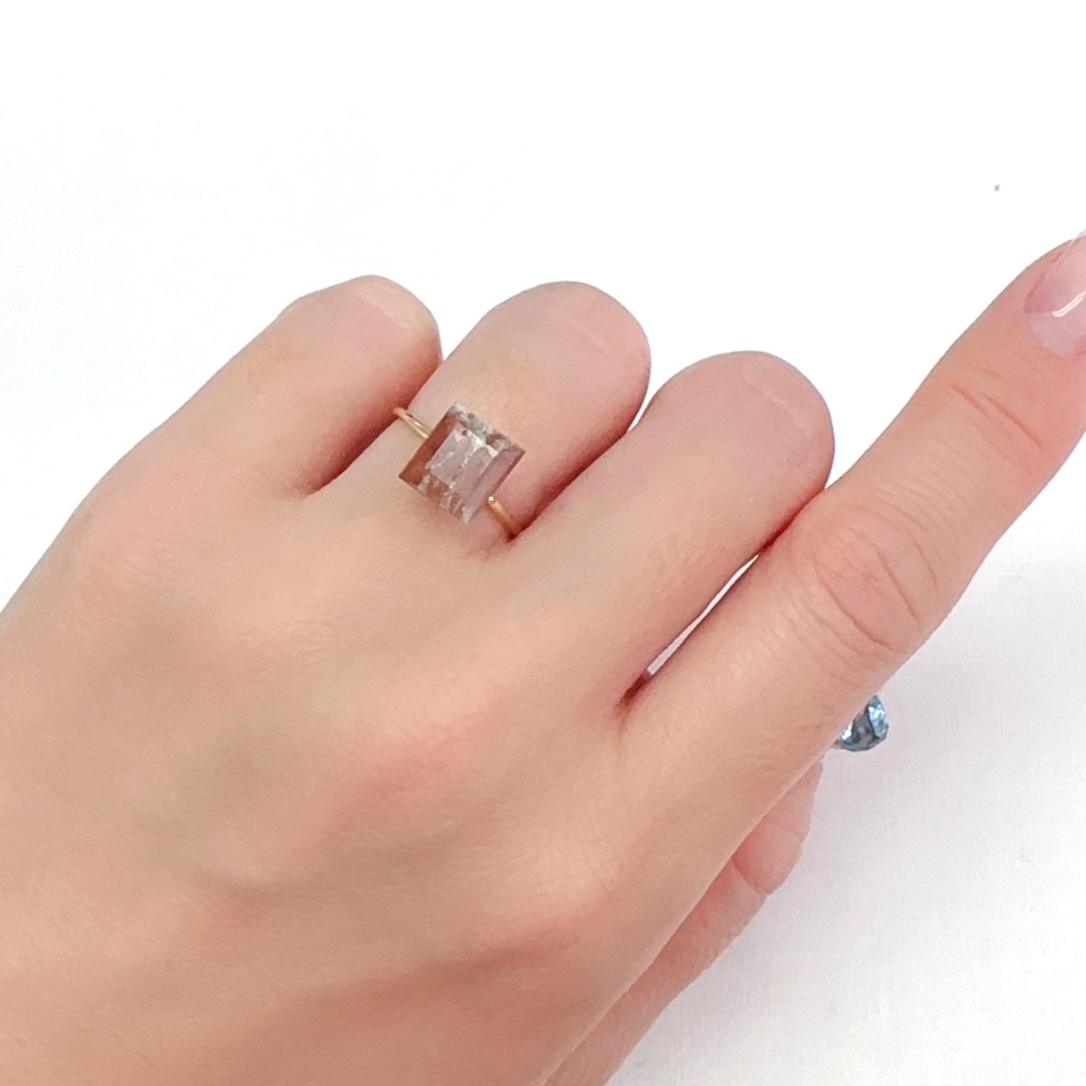 ゼブラトルマリン ブラジル産 3.22ct[240427084]8.7x8mm前後