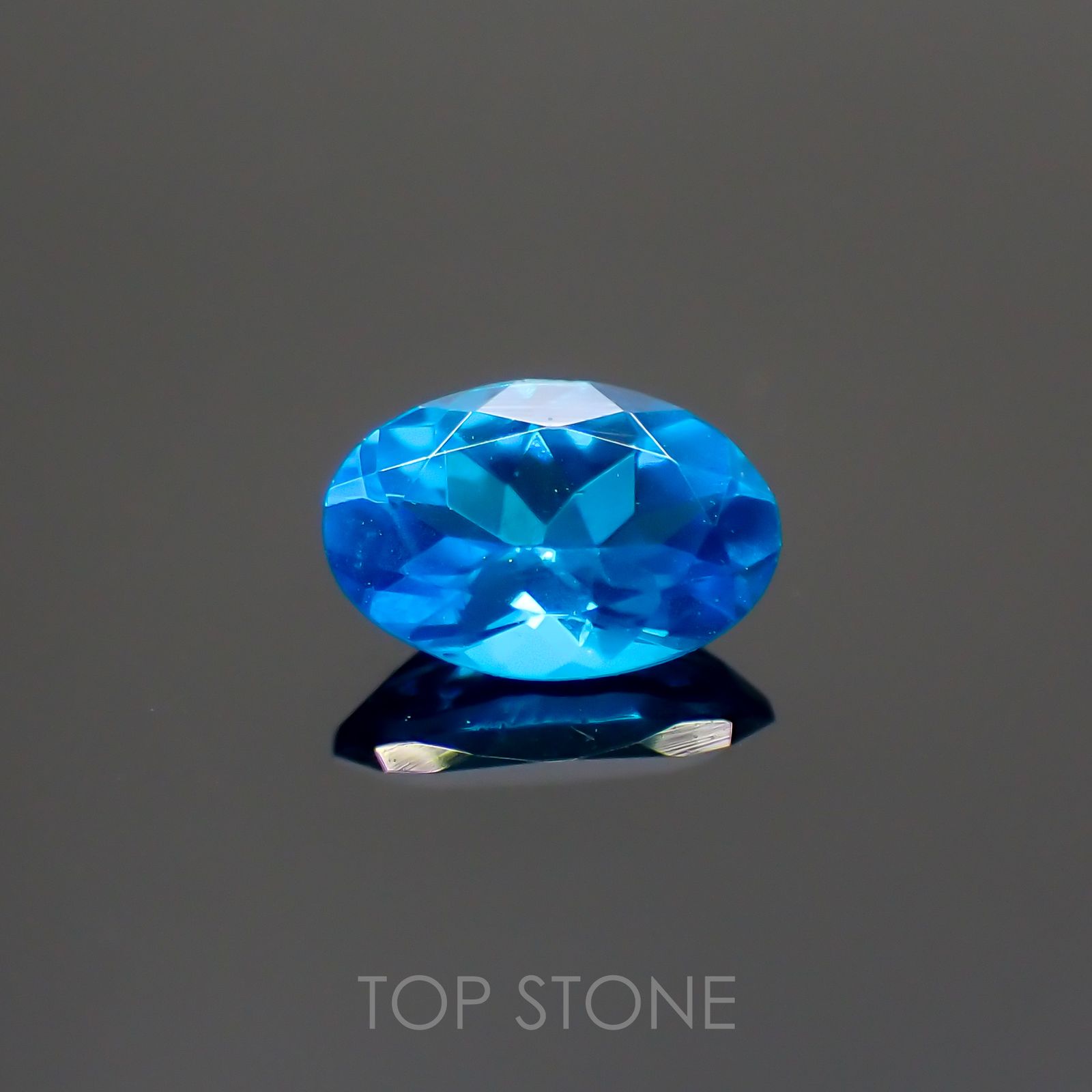ネオンブルーアパタイト(宝石名アパタイト) ブラジル産 0.42ct 識別済[20095966]6.1×4mm前後