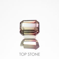バイカラーサファイア(宝石名バイカラー・サファイア)タンザニア・ソンゲア鉱山産 0.30ct 識別済[220717152]3.7x2.9mm前後