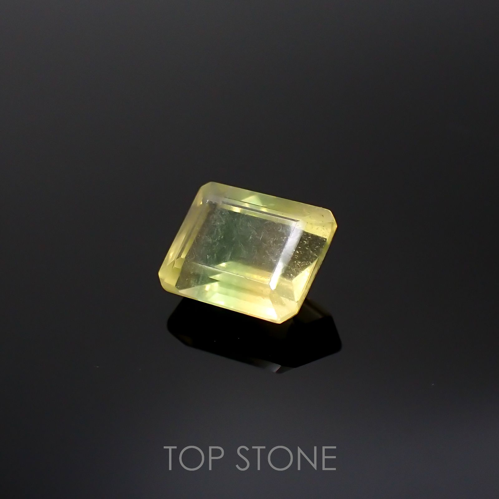 バイカラーフローライト ブラジル産 4.06ct[220917630]10x8.1mm前後