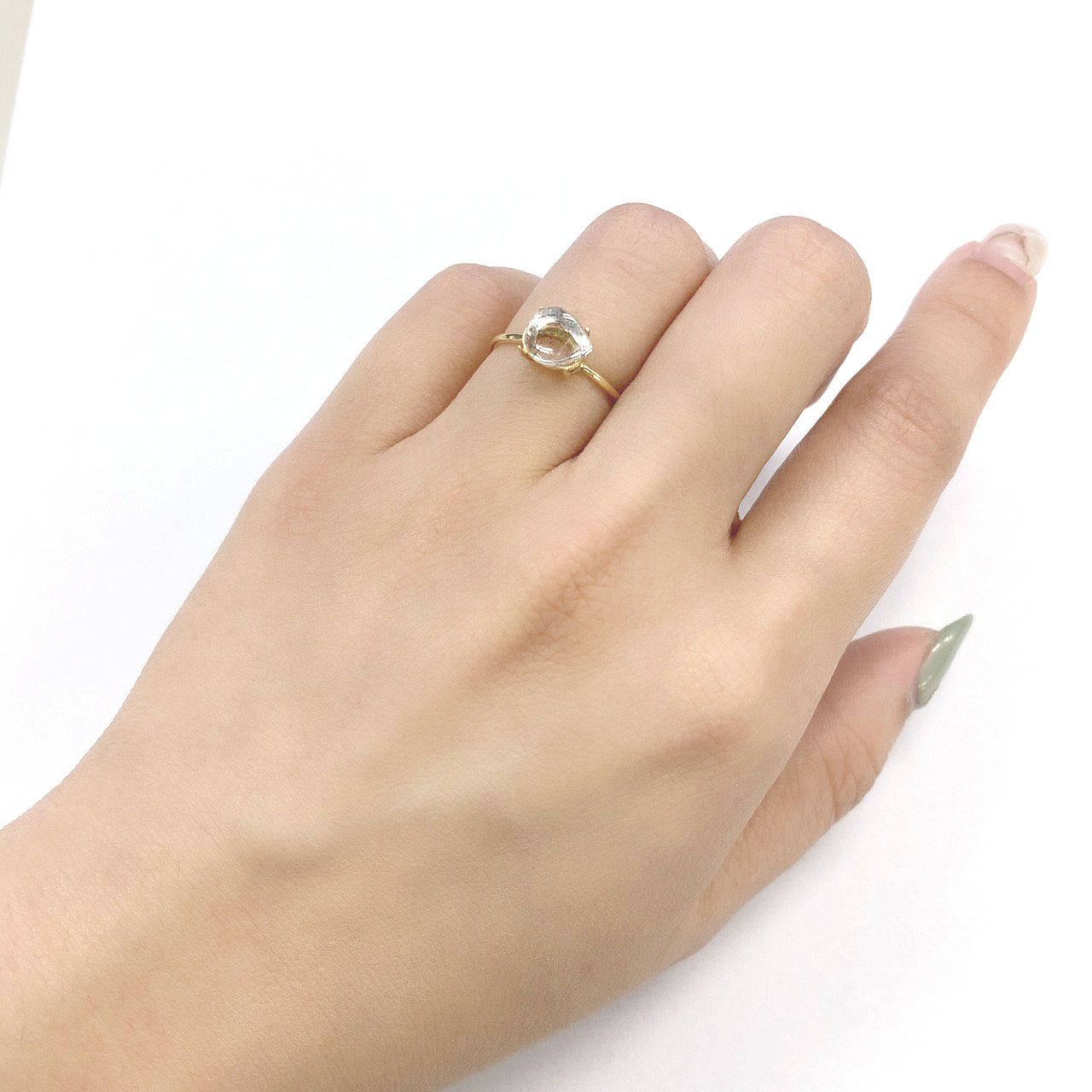 ティンカーベルクォーツ ブラジル産 ルース 1.23ct[210410489]7.4×6.2mm前後