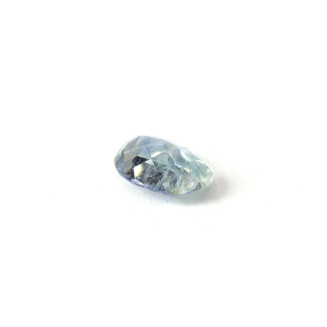 ジェレメジェバイト(宝石名エレメジェバイト)ナミビア産 ソ付(彩珠) 0.759ct / 6.9x4.9mm前後 [220817285]