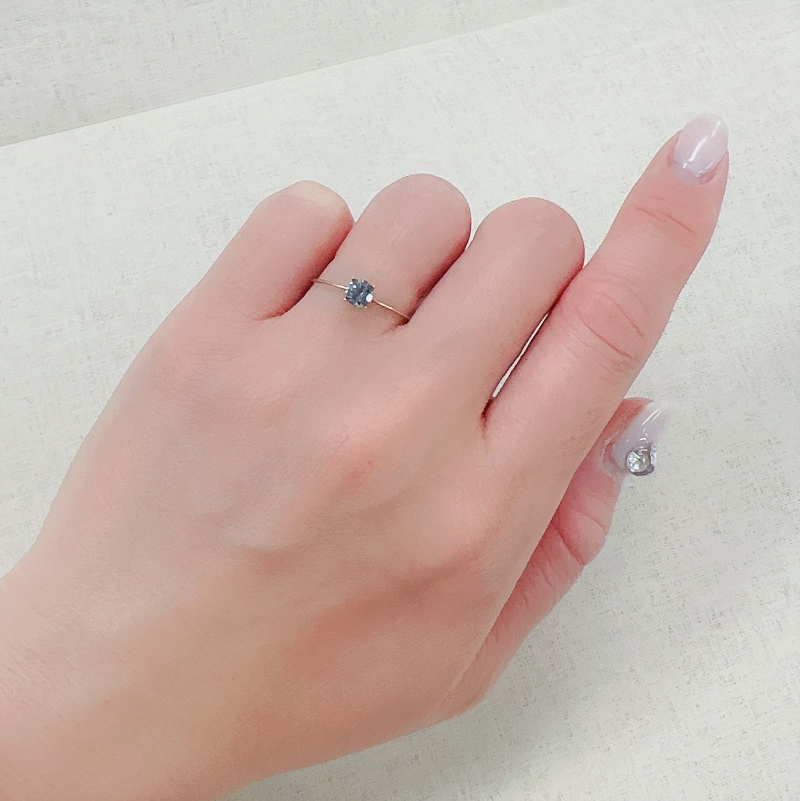 グレースピネル タンザニア産 0.42ct[230421536]4.3x4.3mm前後
