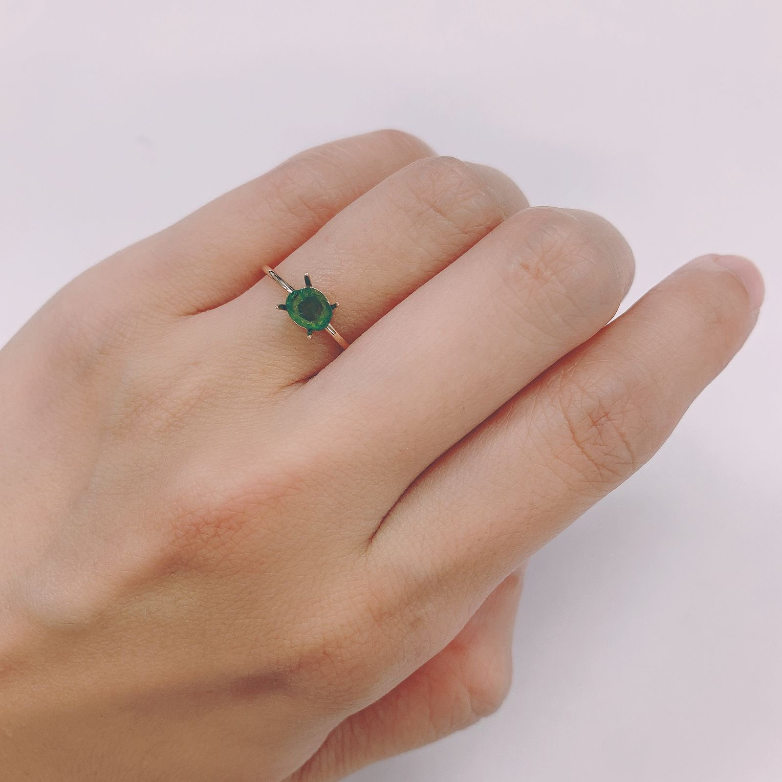 デマントイドガーネット 原石スライス(宝石名デマントイド・ガーネット) 0.35ct 識別済[210812774]5.3×4.1mm前後