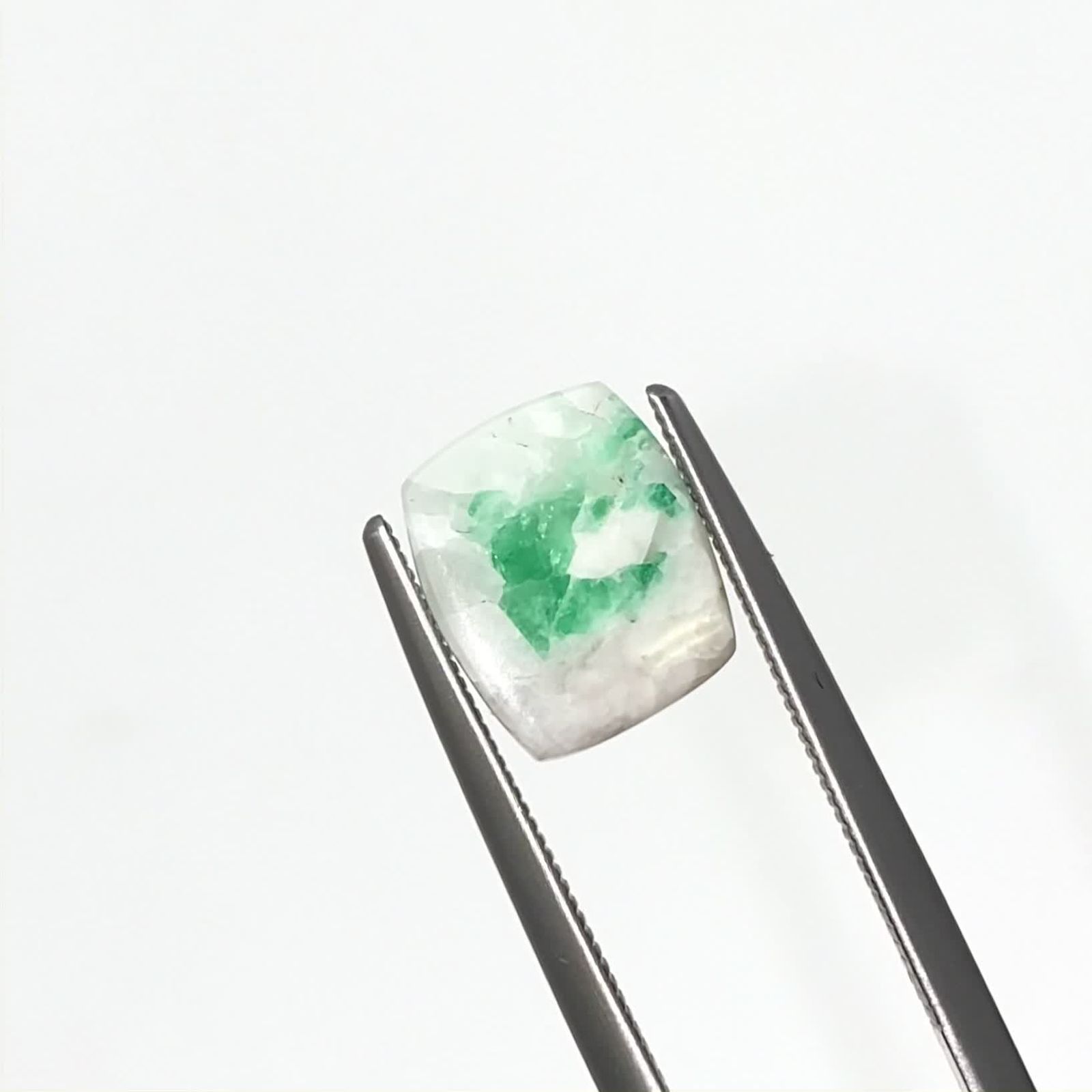 エメラルドインクォーツ ブラジル産 2.58ct / 9.6x8.2mm前後