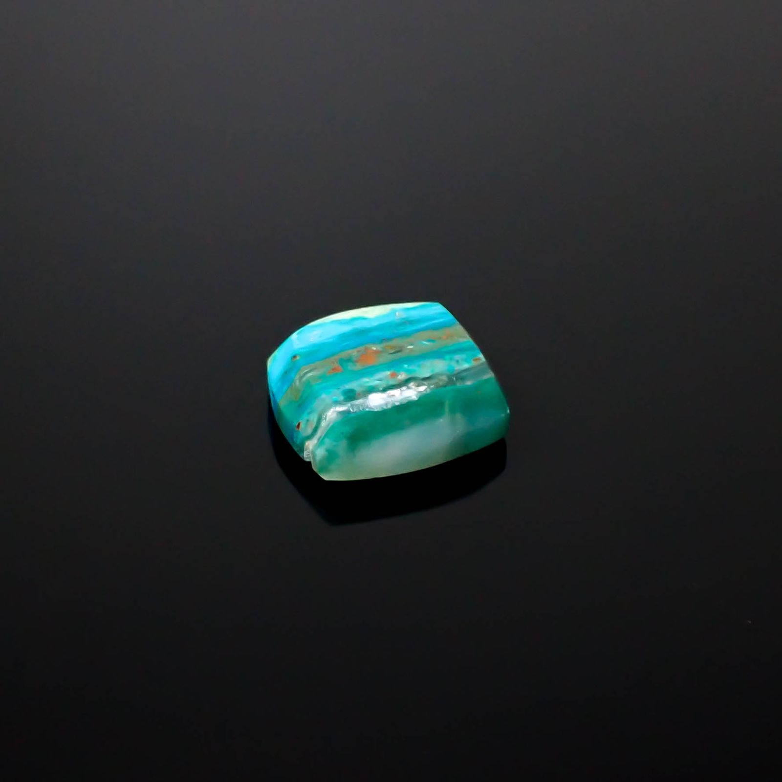 ブルーオパール ペルー産 5.88ct [250430258]12.7x11.6mm前後
