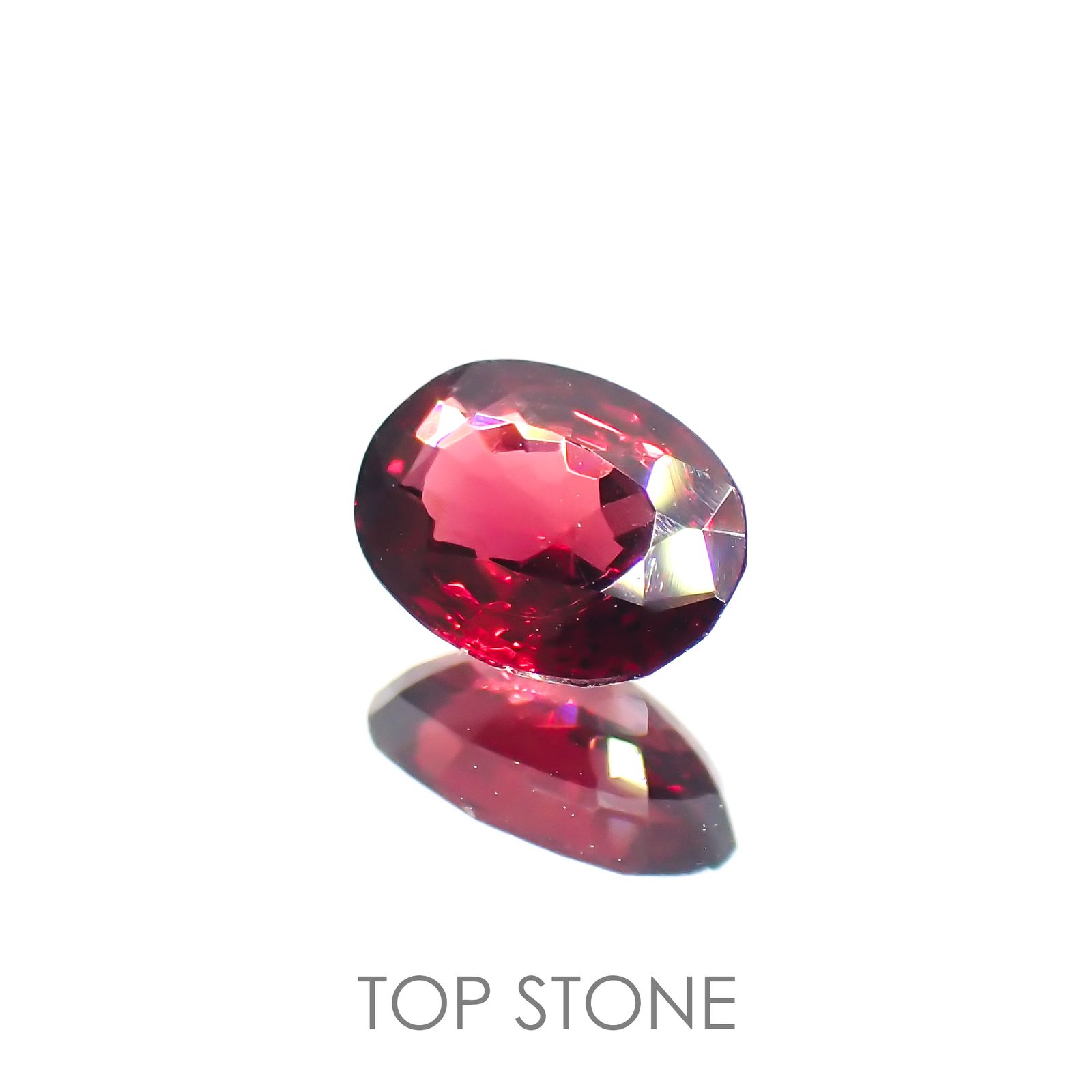 レッドスピネル(宝石名レッド・スピネル)タンザニア産 0.885ct ソ付(彩珠)[220817243]7.2x5.2mm前後