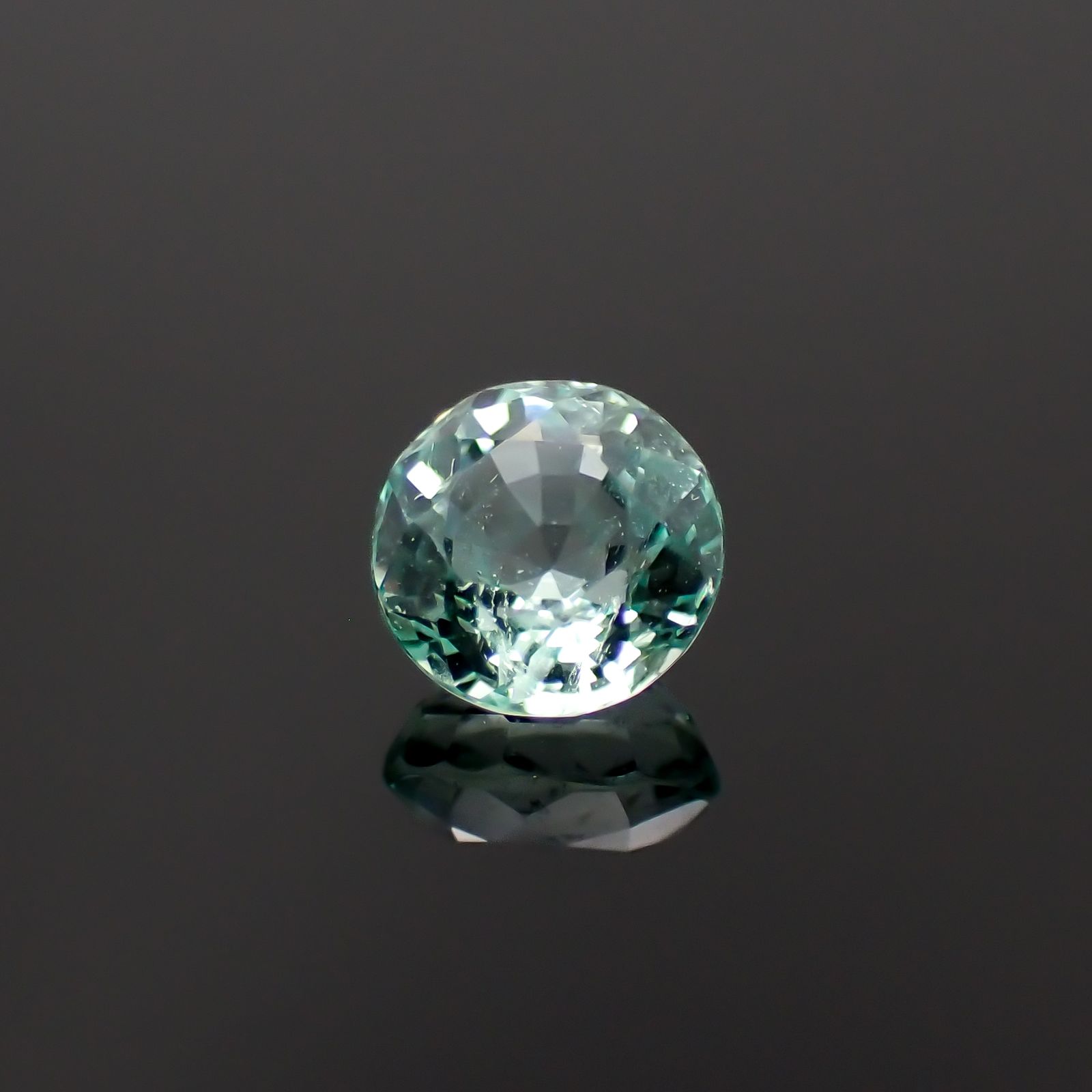 パステルカラーエメラルド コロンビア産 0.35ct[230421727]4.4x4.4mm前後