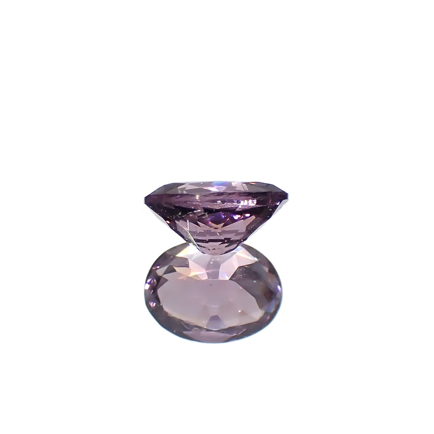 パープルスピネル(宝石名スピネル)ビルマ/マダガスカル産 0.37ct 識別済[241029267]5.2x3.9mm前後