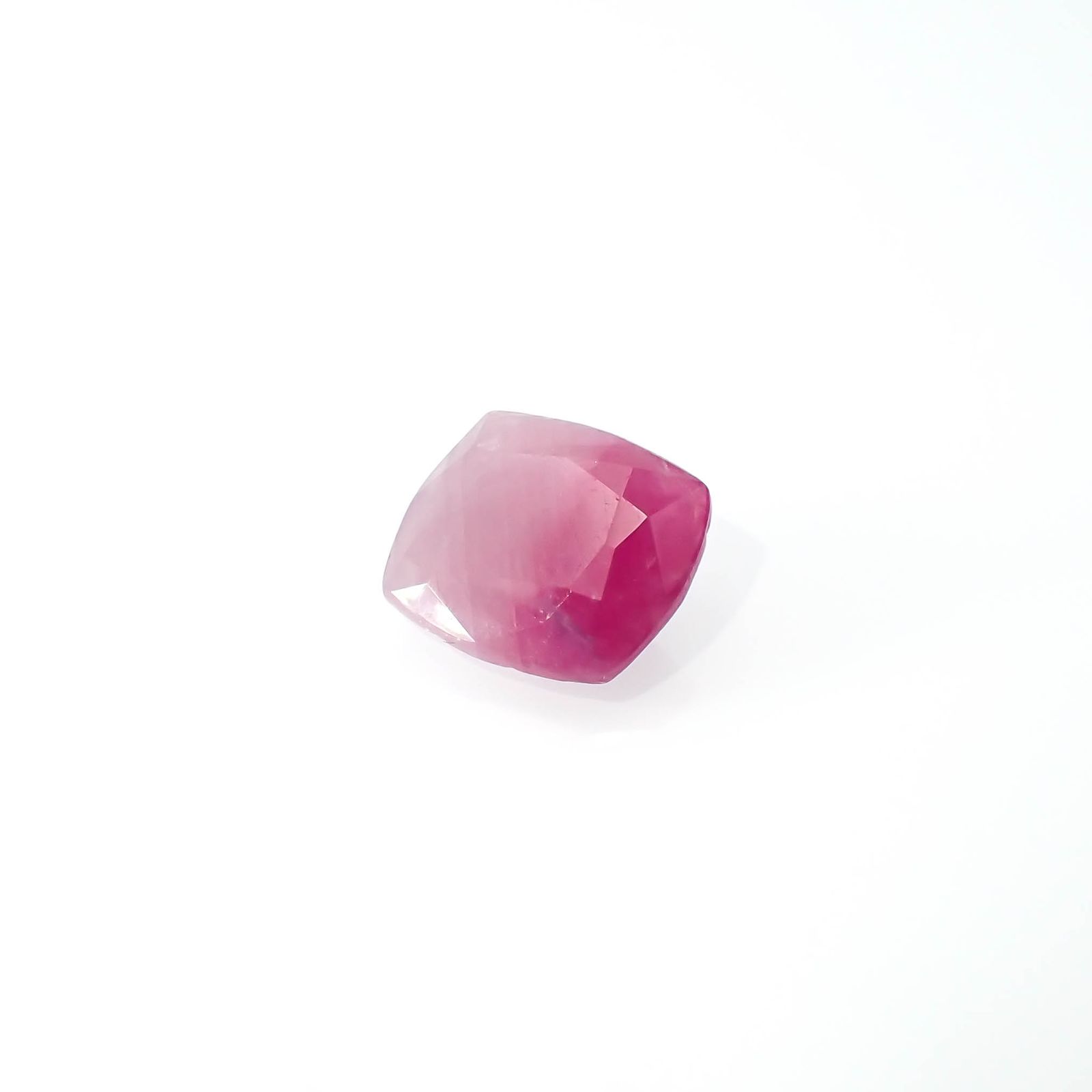バイカラールビー アフリカ産 3.25ct[240125631]9.2x8.3mm前後