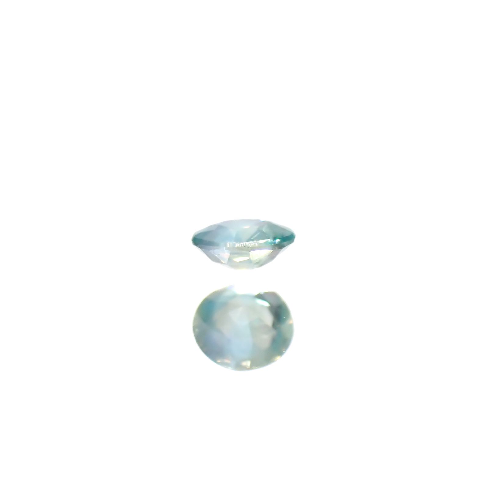 アレキサンドライトキャッツアイ ブラジル産/EmeraldMains社製 0.062ct[240527607]2.7x2.7mm前後