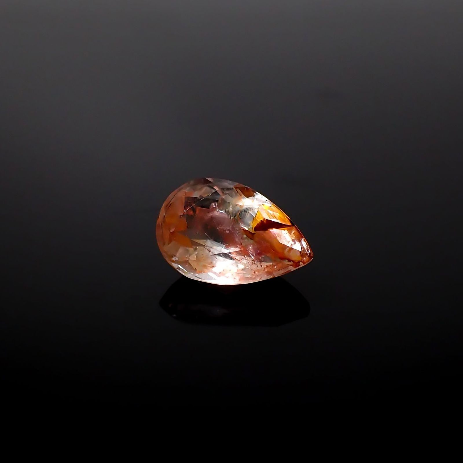 オーロラクォーツ ブラジル産 4.09ct / 13.6x9.2mm前後 [260331889]