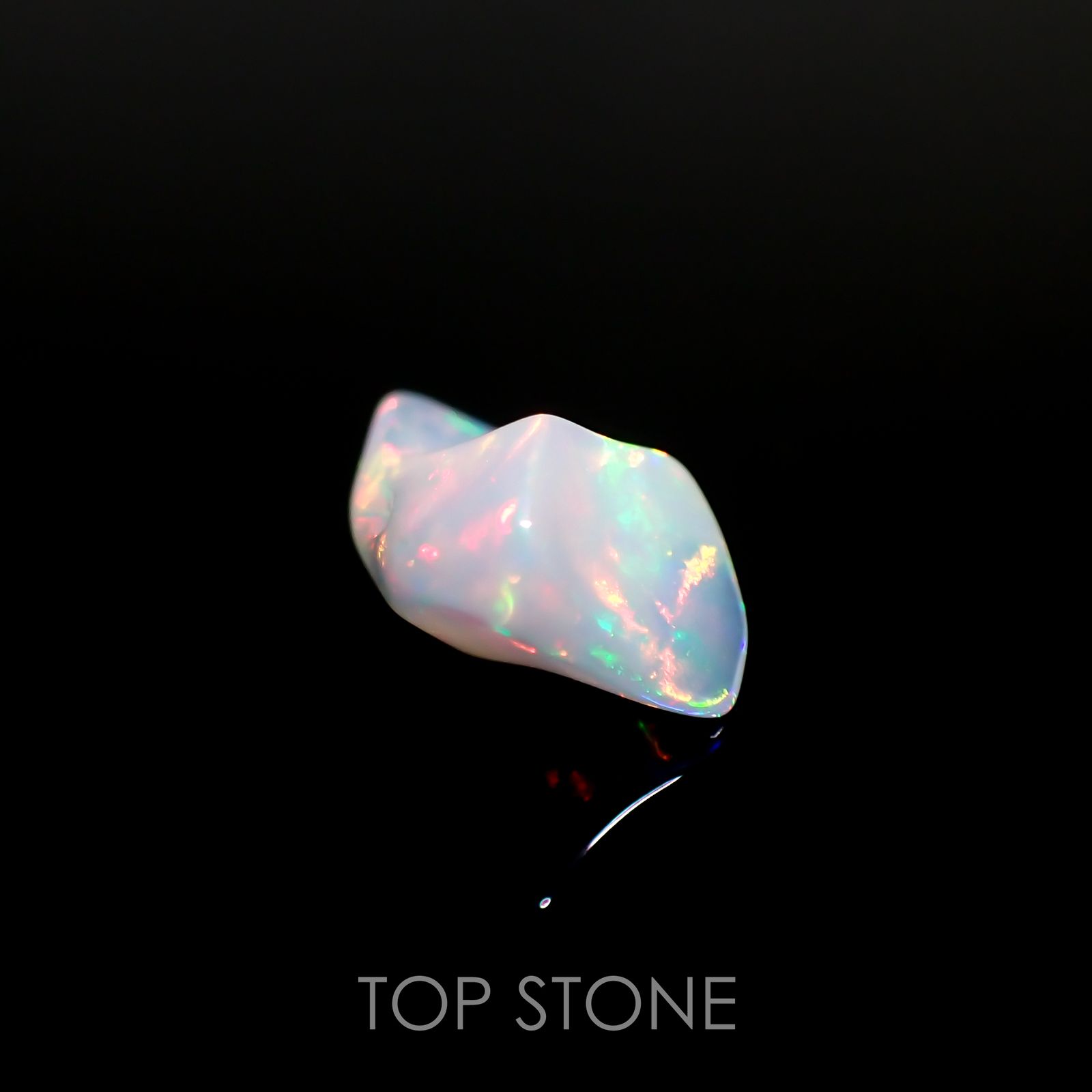 ◇バロック型◇エチオピアオパール エチオピア産 ルース 2.04ct[210813177]12.3×9mm前後