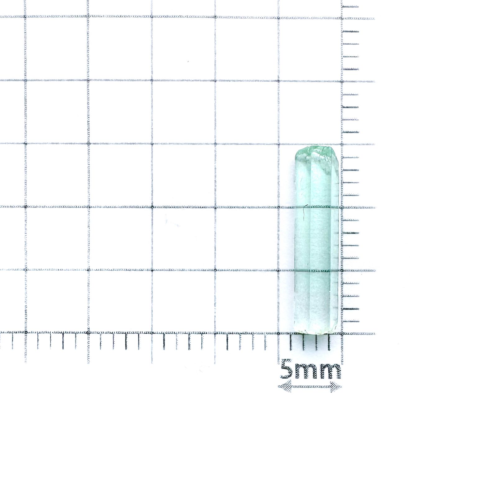 ミントベリル柱状結晶 原石 ナイジェリア産 1.27ct / 14.4x3.2mm前後 [251231418]