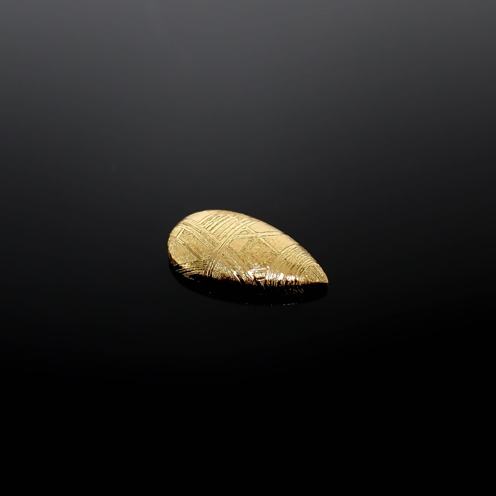 ムオニナルスタ隕石 発見地:スウェーデン 9.22ct[240125822]15.7x9.9mm前後