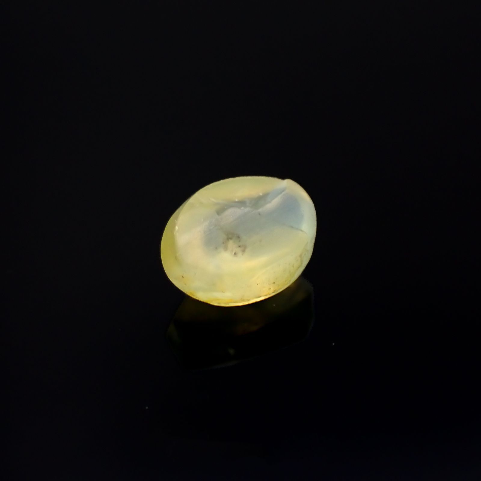 クリソベリルキャッツアイ スリランカ産 0.59ct [221018255]5.2x4mm前後