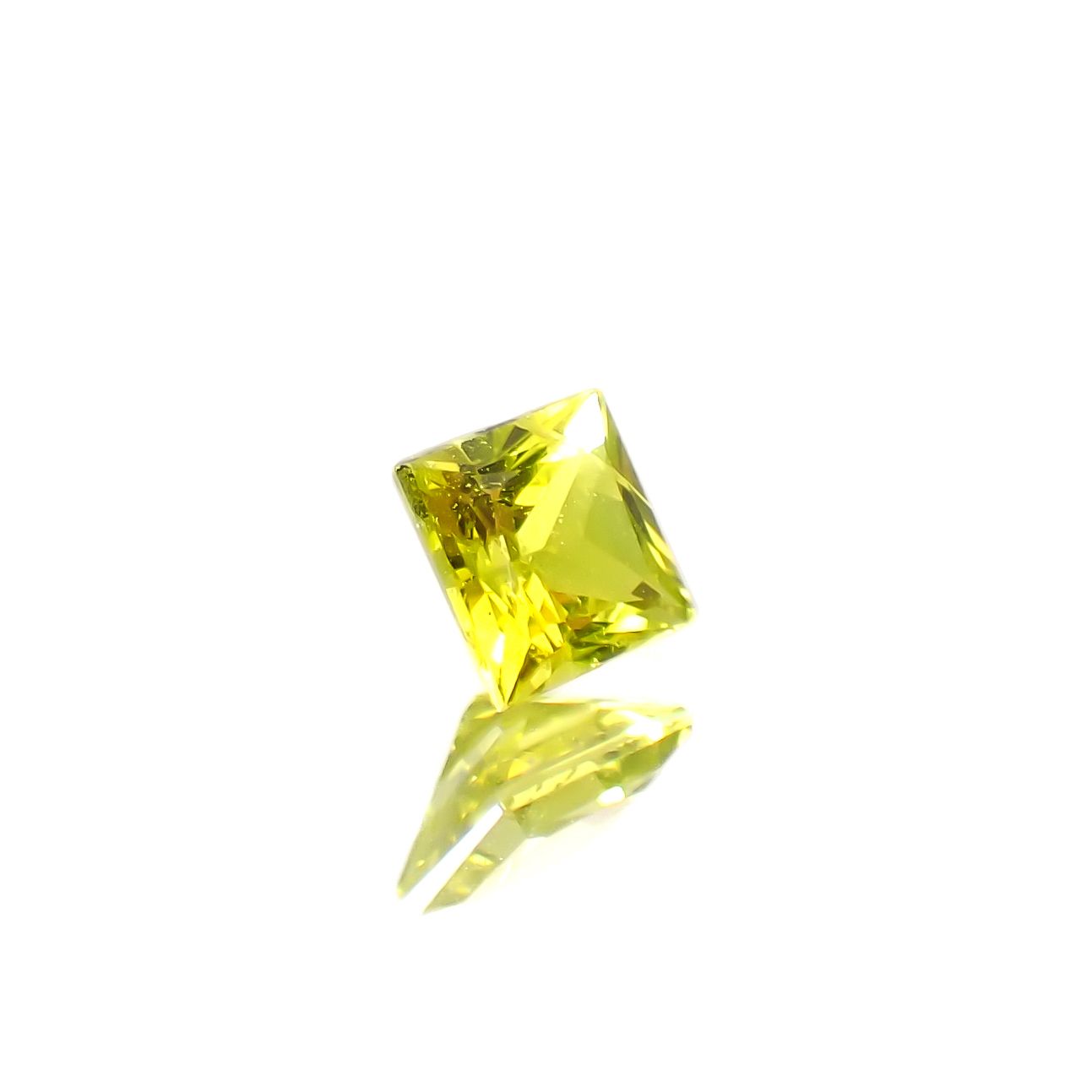◇プリンセスカット◇クリソベリル スリランカ/マダガスカル産 0.45ct [250330005]4x4mm前後