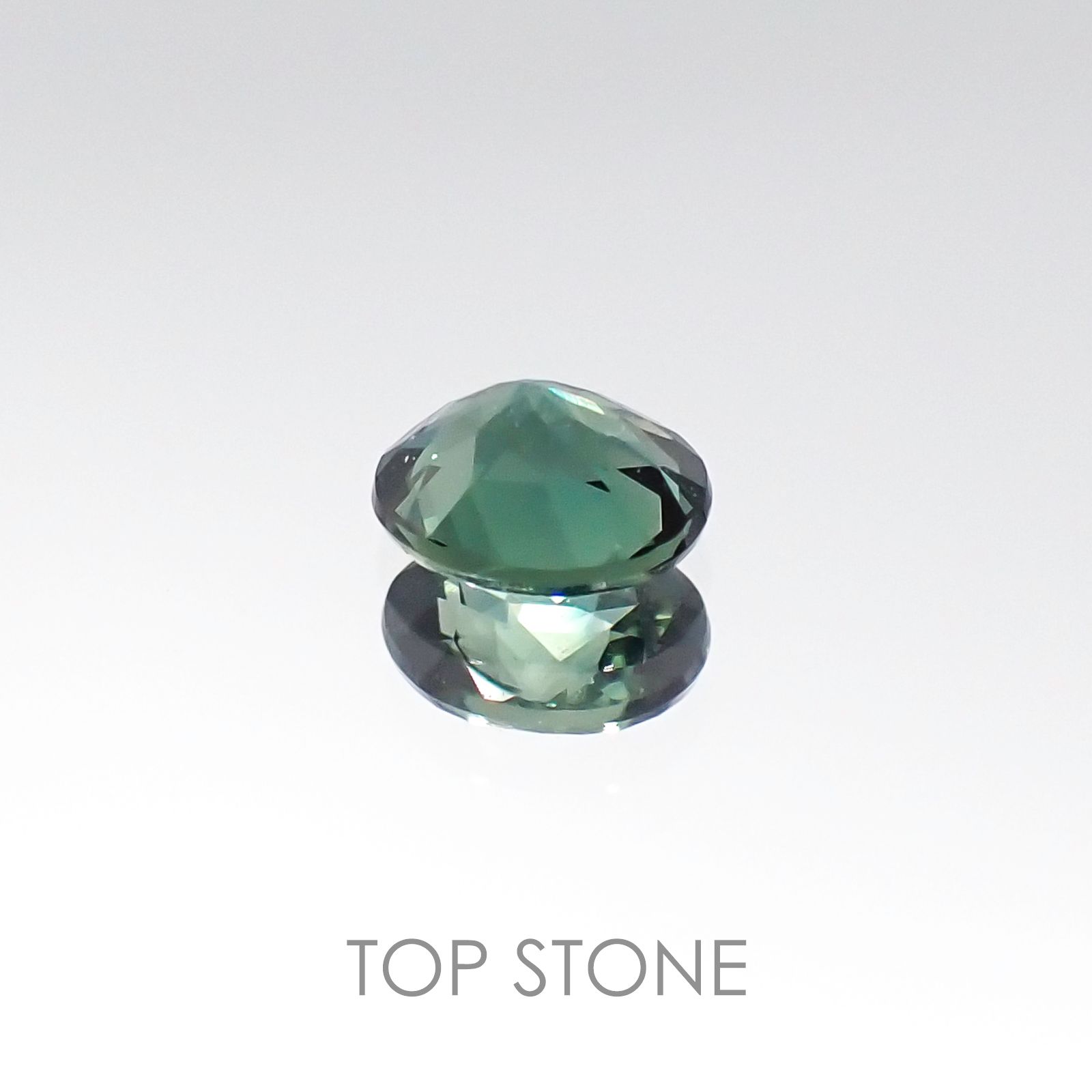 ゴールドシーンサファイア ケニア産 ルース 0.36ct[20021974]4.6×3.8mm前後